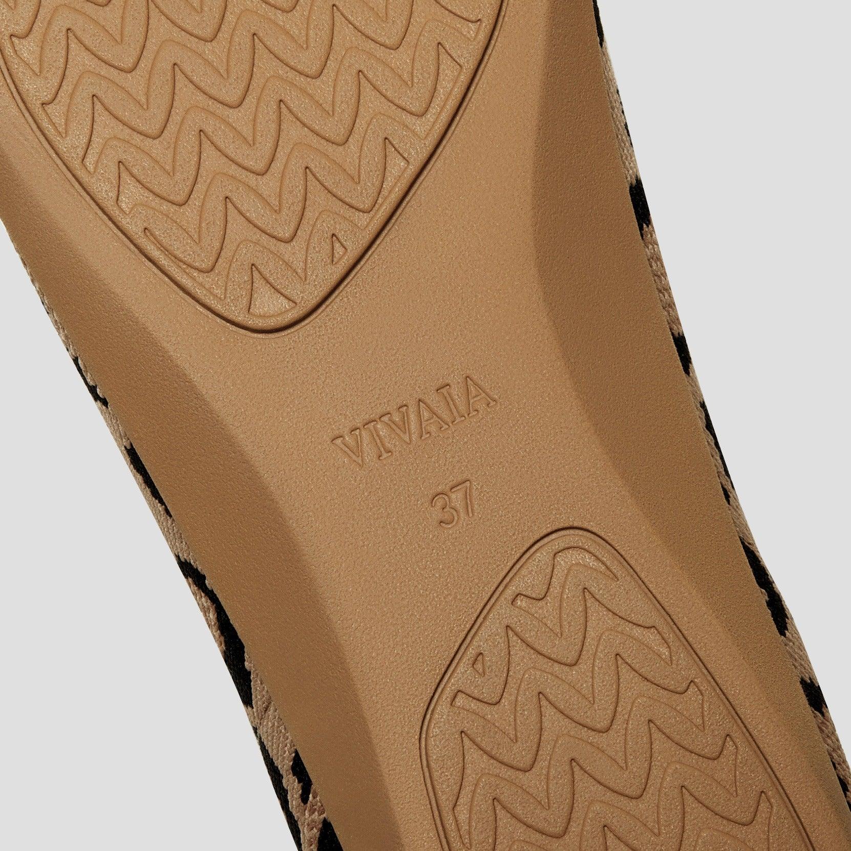 [Tamia Walker] アーモンドトゥ 超軽量 厚底 フラットシューズ