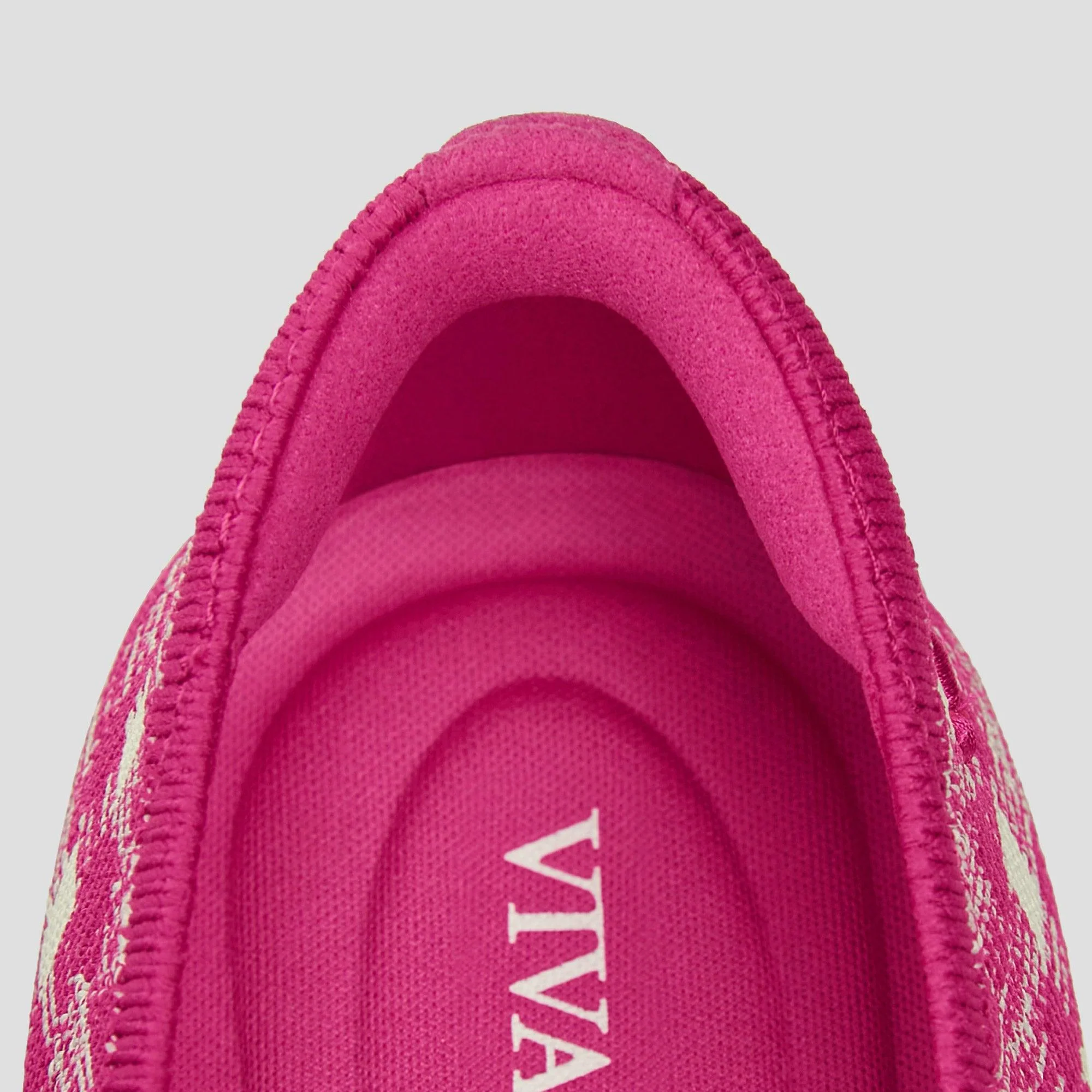 [Tiana] アーモンドトゥ フラットシューズ