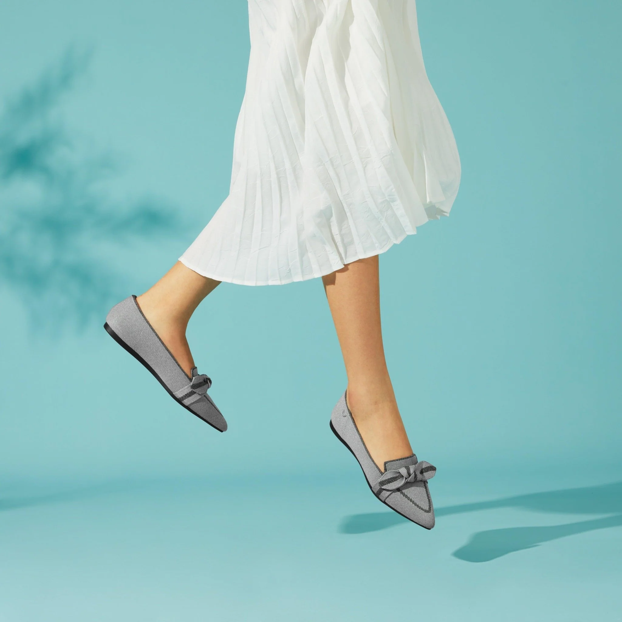 [Michelle] ポインテッドトゥ リボン付き ローファー