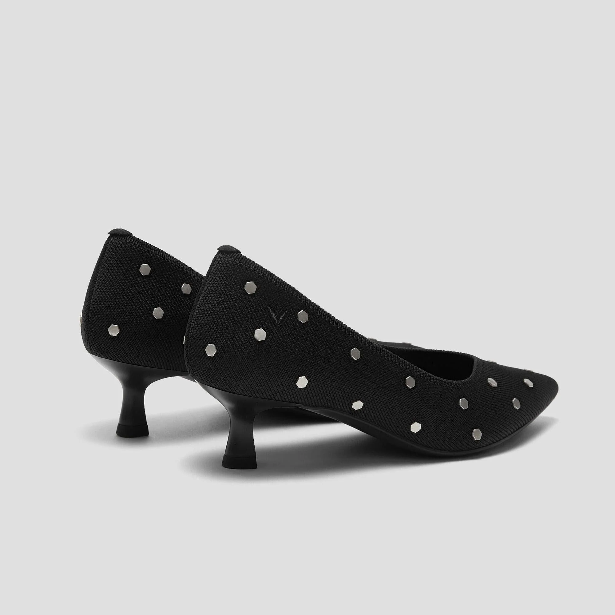 [Scarlett] ポインテッドトゥ  キトゥンヒール パンプス