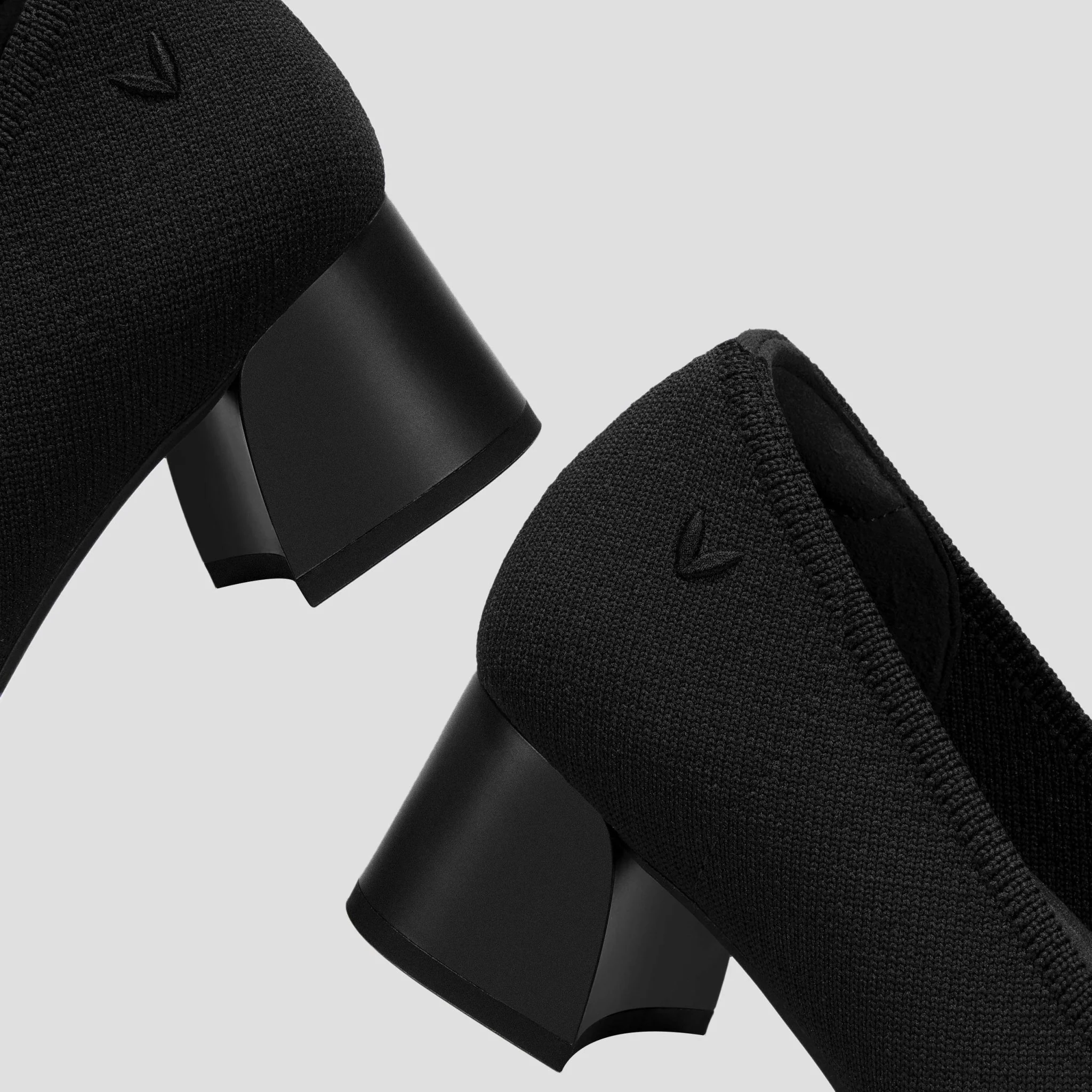 [Julie Pro] ラウンドトゥ チャンキーヒール パンプス