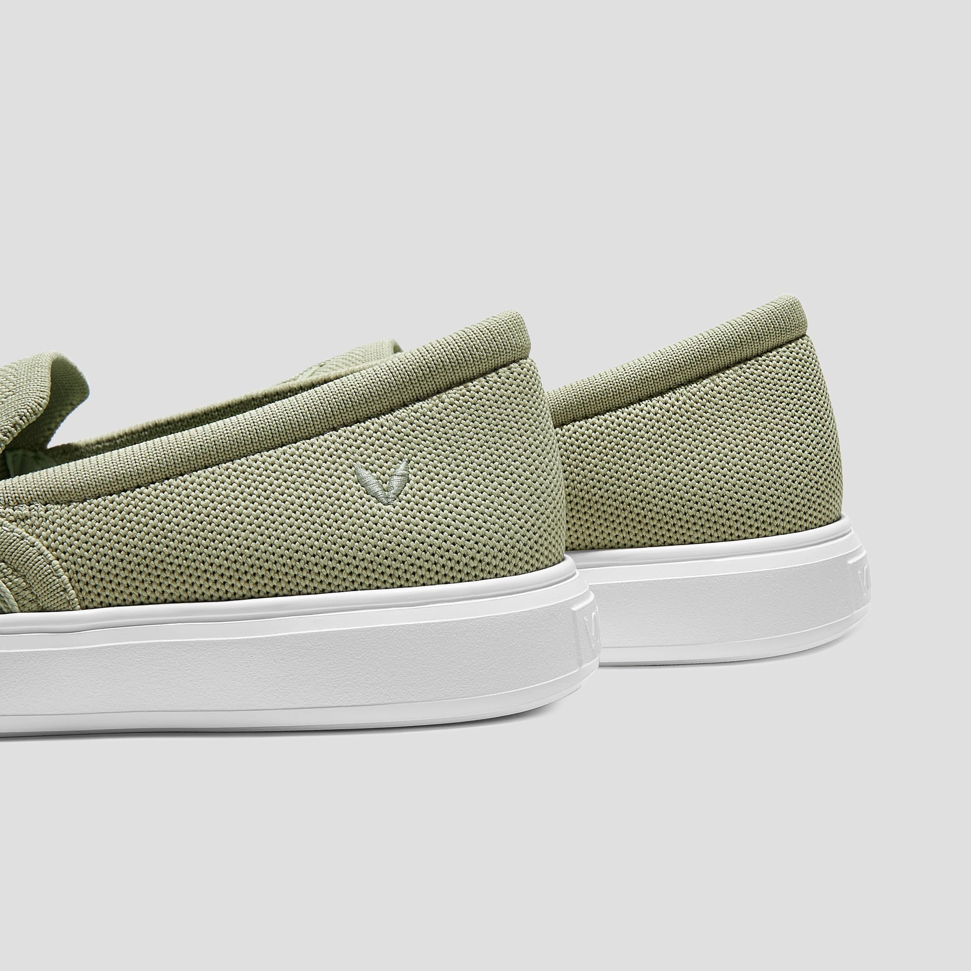 [V-Tune] ユニセックス スニーカー