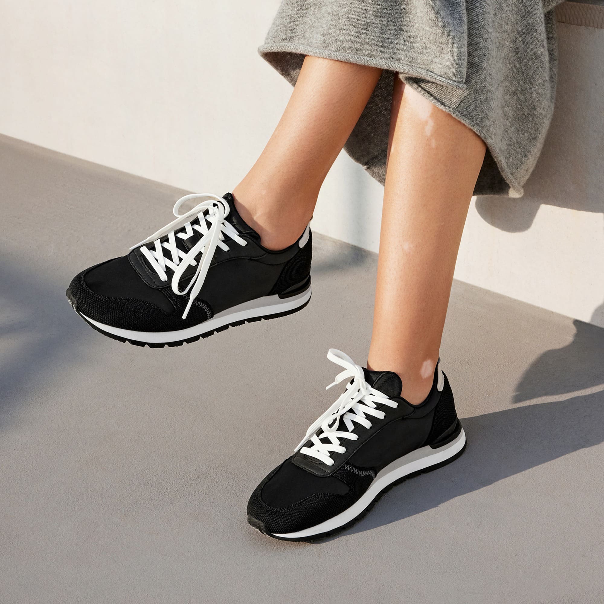 [Allegro] ユニセックス サテン ラックス スニーカー