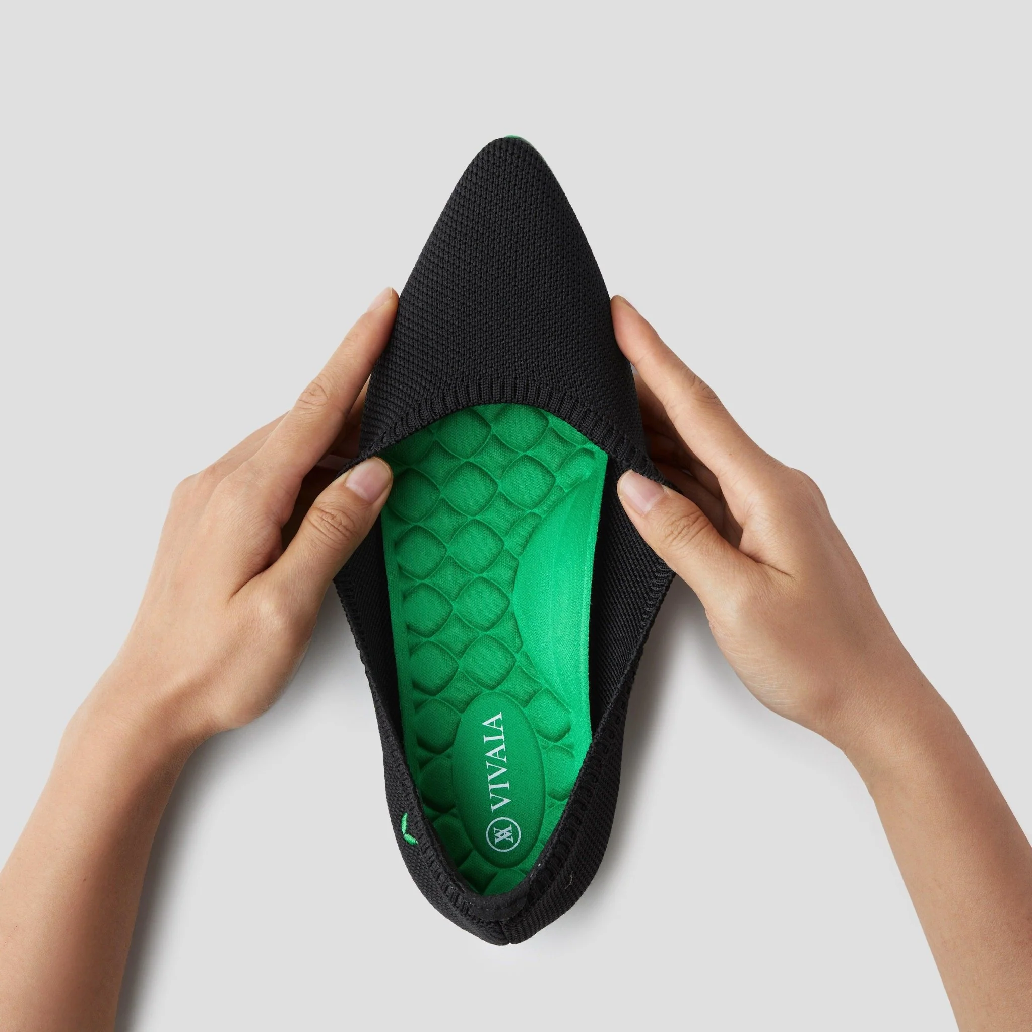 [Aria Walker] ポインテッドトゥ 超軽量 厚底 フラットシューズ