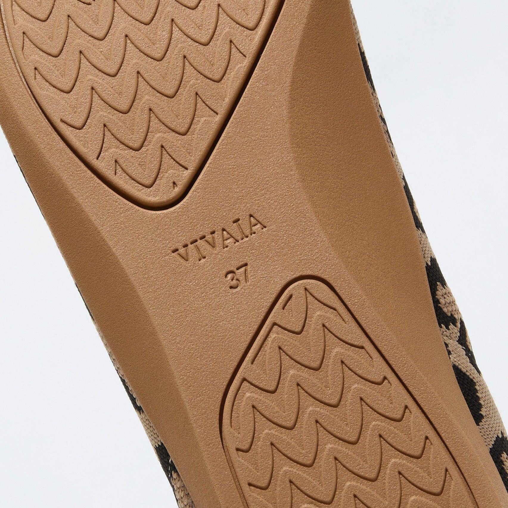 [Aria Walker] ポインテッドトゥ 超軽量 厚底 フラットシューズ