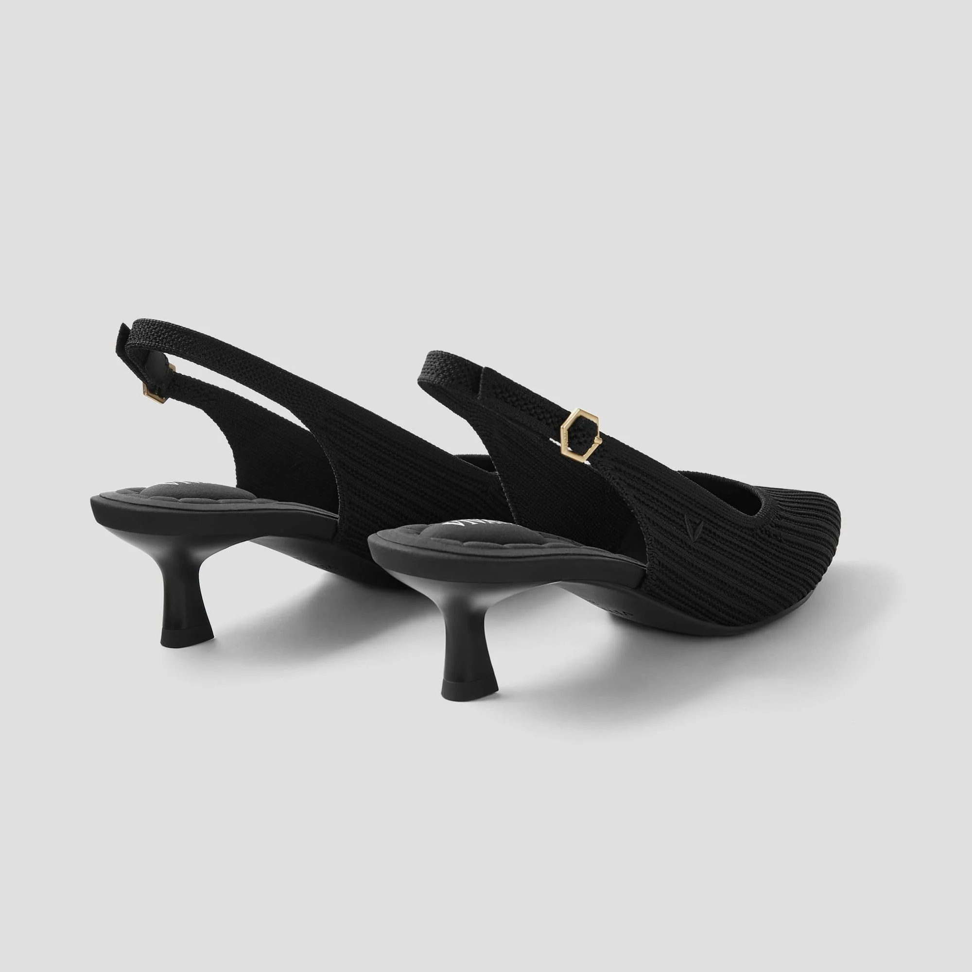 [Selena] ポインテッドトゥ スリングバック キトゥンヒール サンダル