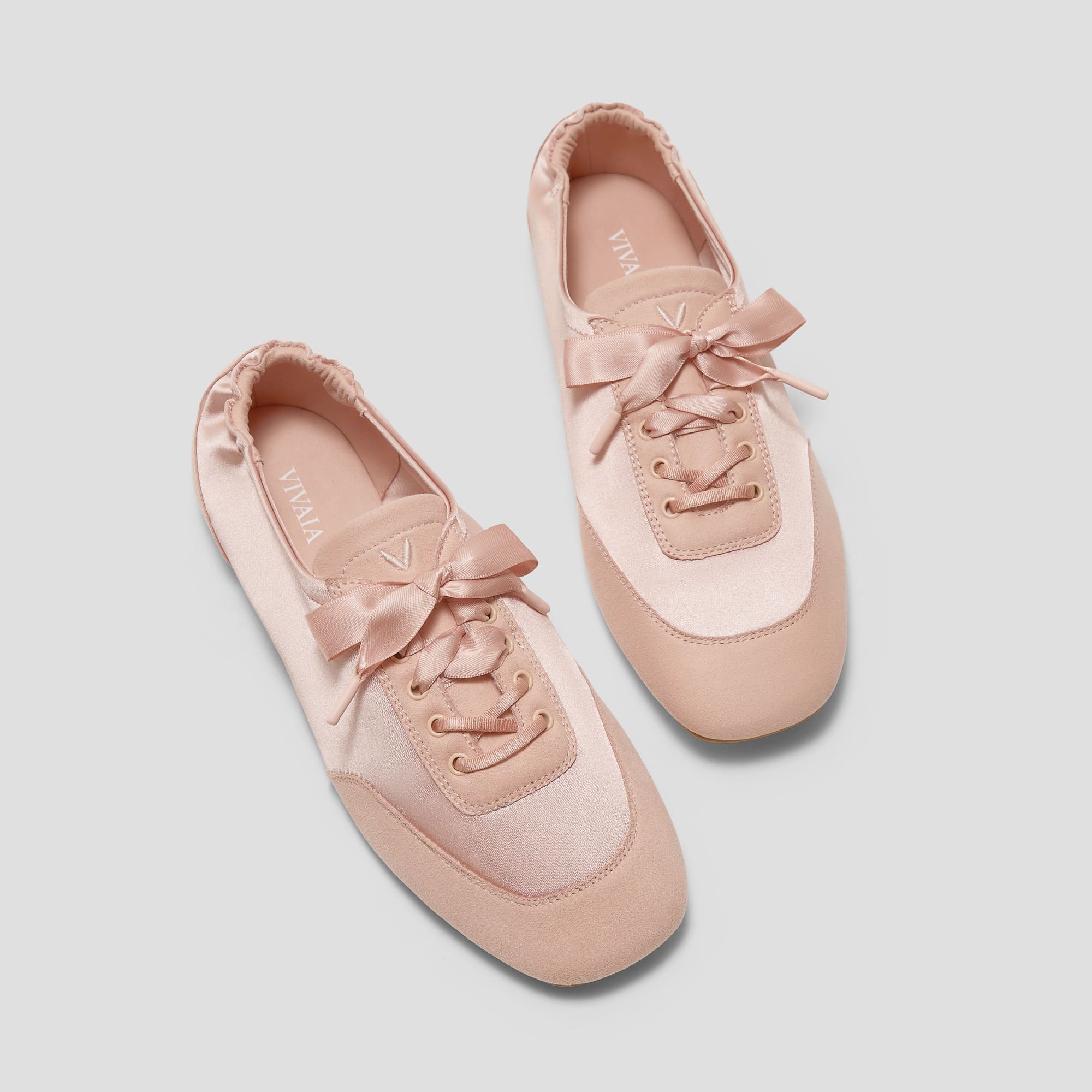 [Cristina] レースアップ サテン スニーカーリーナ