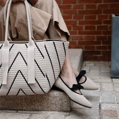 [Addriane] ポインテッドトゥ リボン付き フラットシューズ