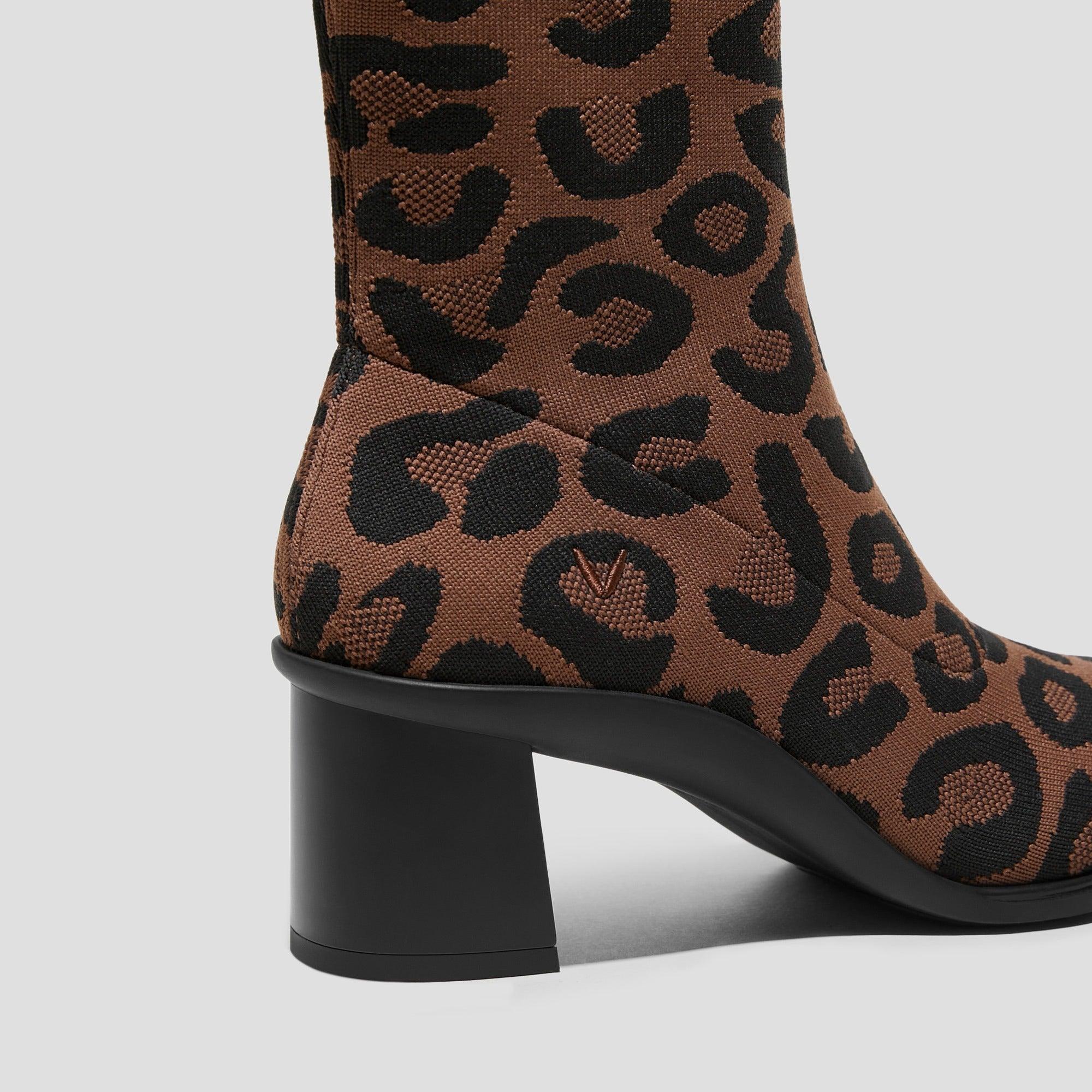 [Amanda] アーモンドトゥ 撥水加工 ランニングヒールブーツ