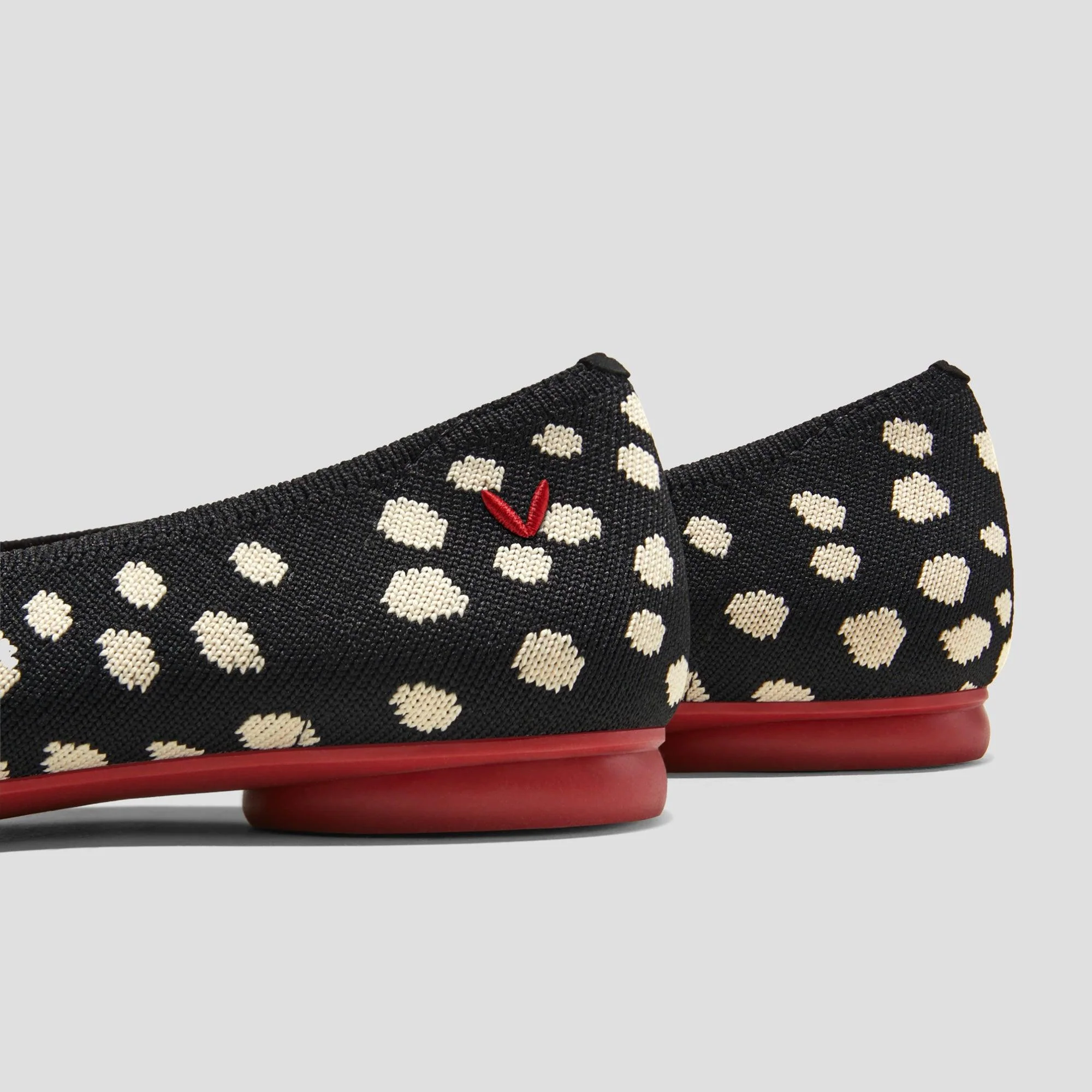 [Tiana Kids] アーモンドトゥ フラット キッズシューズ