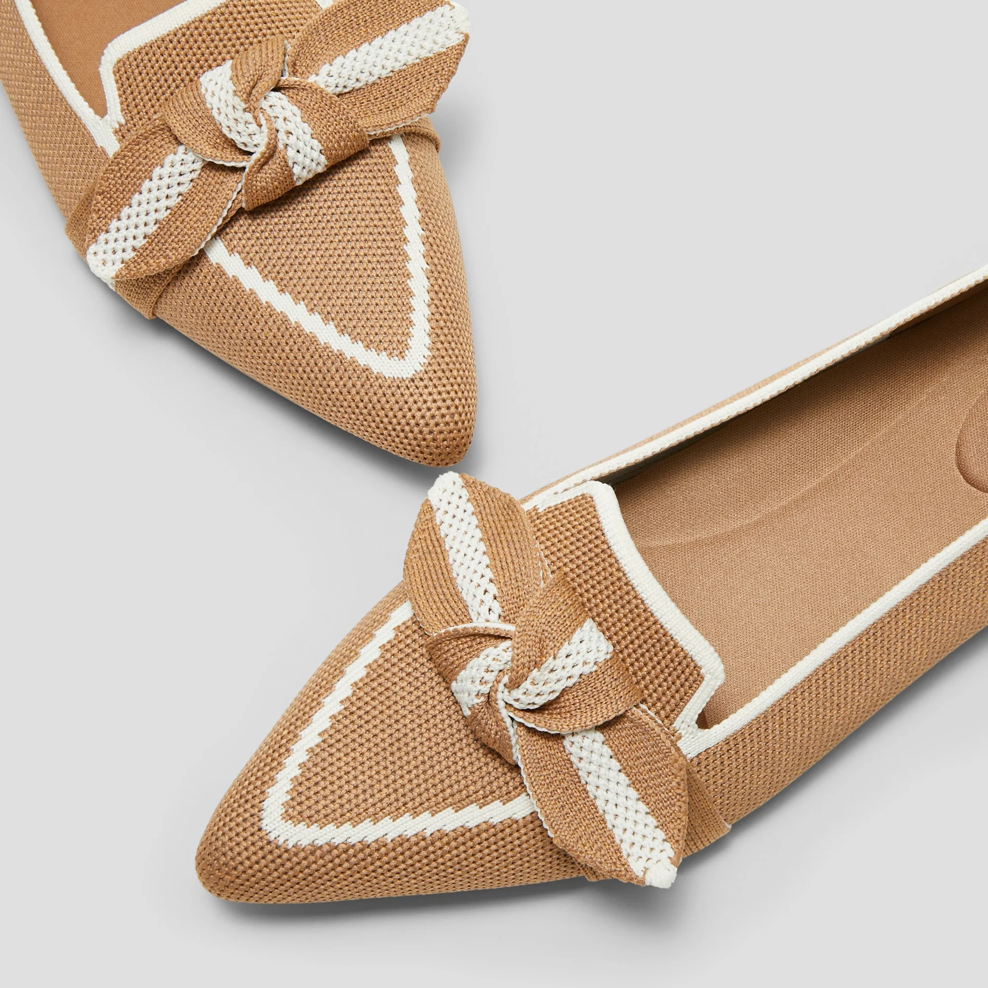 [Michelle] ポインテッドトゥ リボン付き ローファー