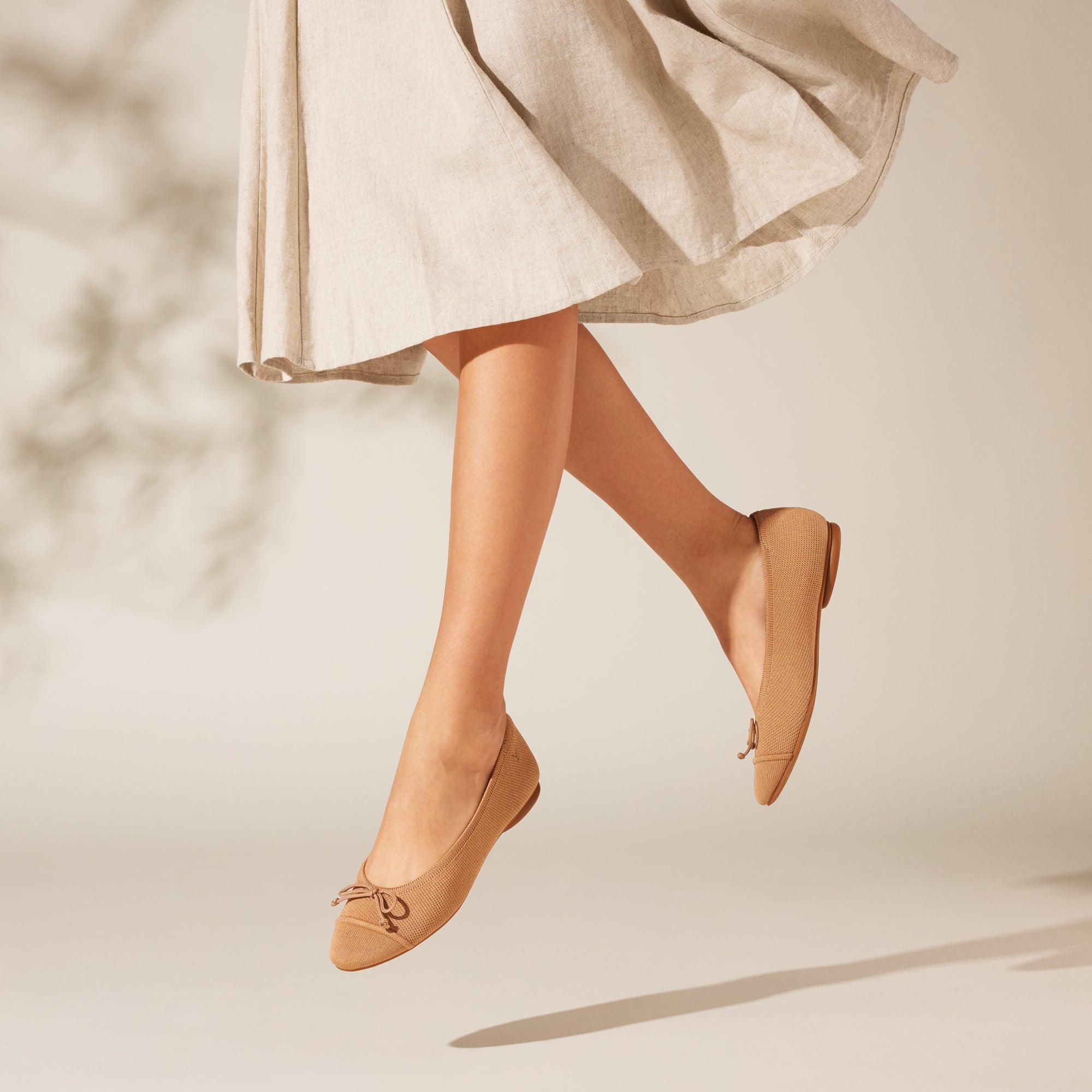 [Tiana] アーモンドトゥ フラットシューズ