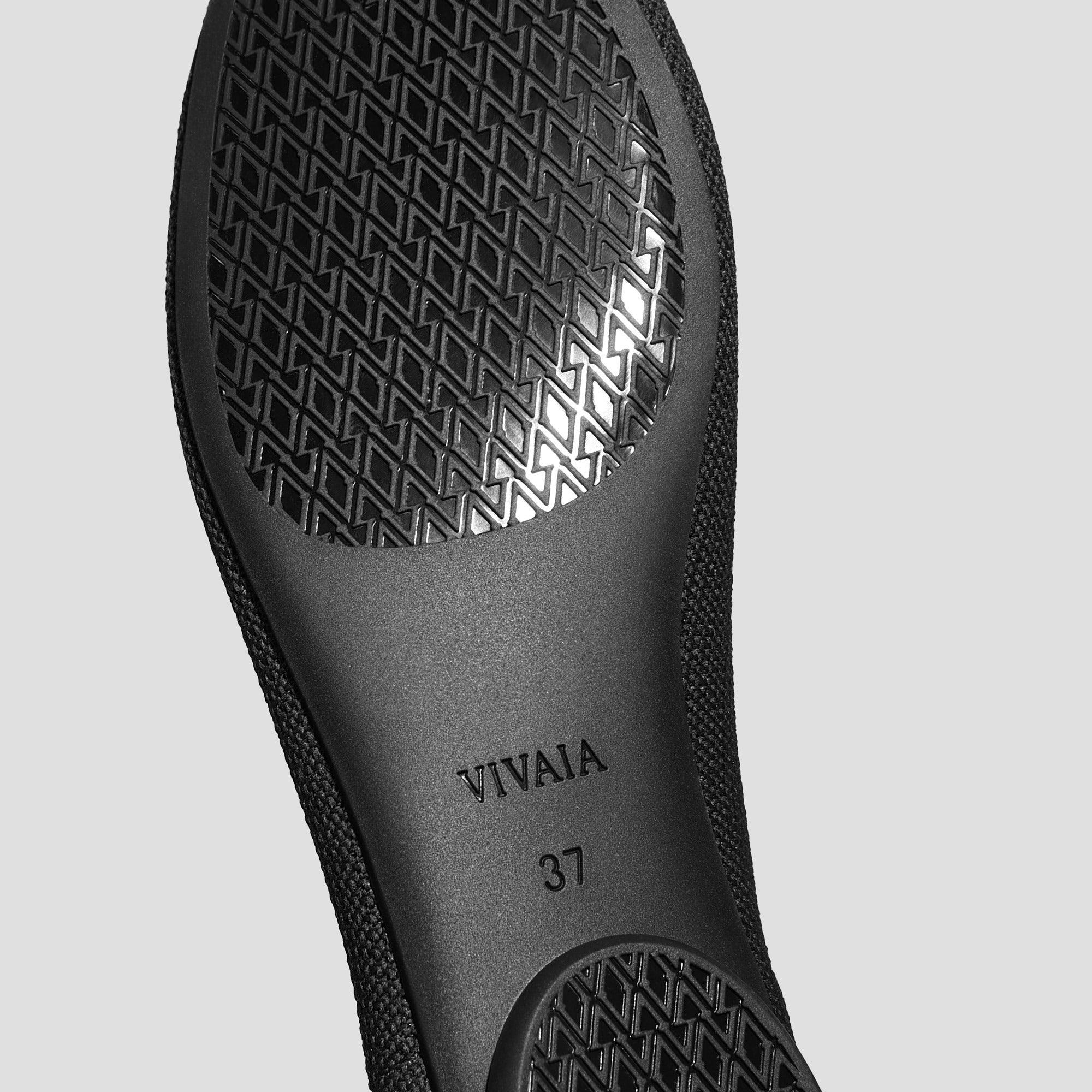 [Tiana] アーモンドトゥ フラットシューズ