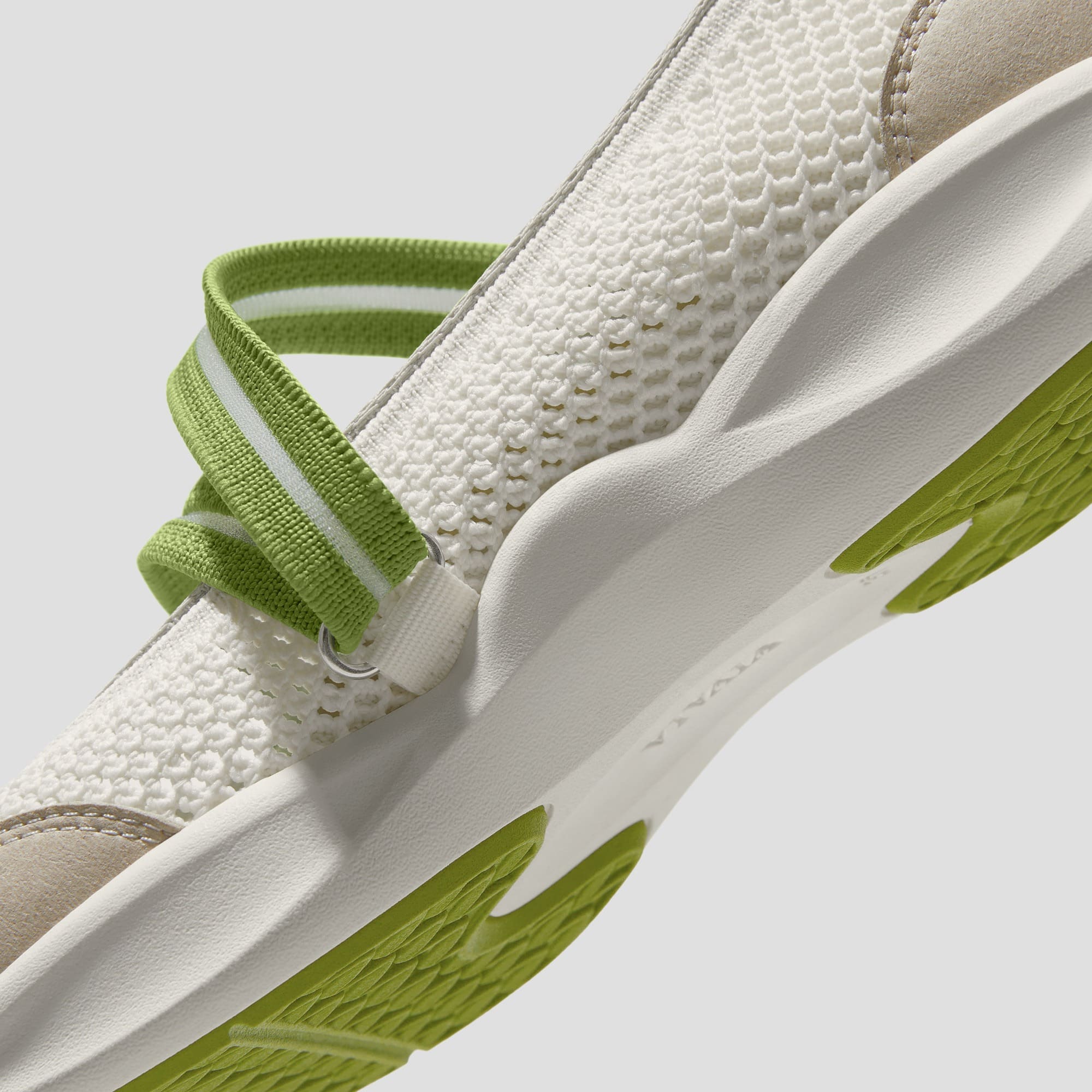 [Walker Pro Isabeli] ラウンドトゥ メッシュ スニーカー フラット