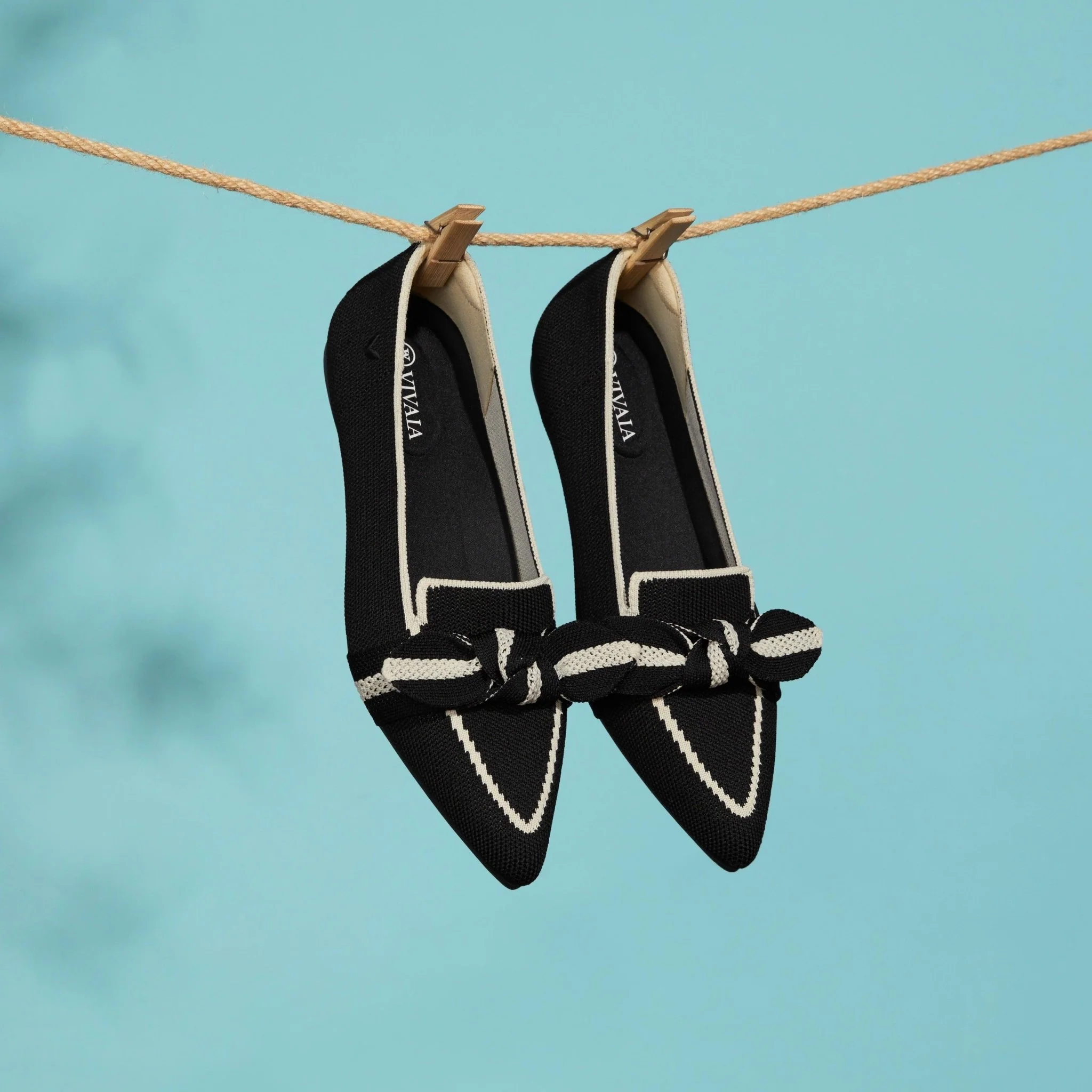 [Michelle] ポインテッドトゥ リボン付き ローファー