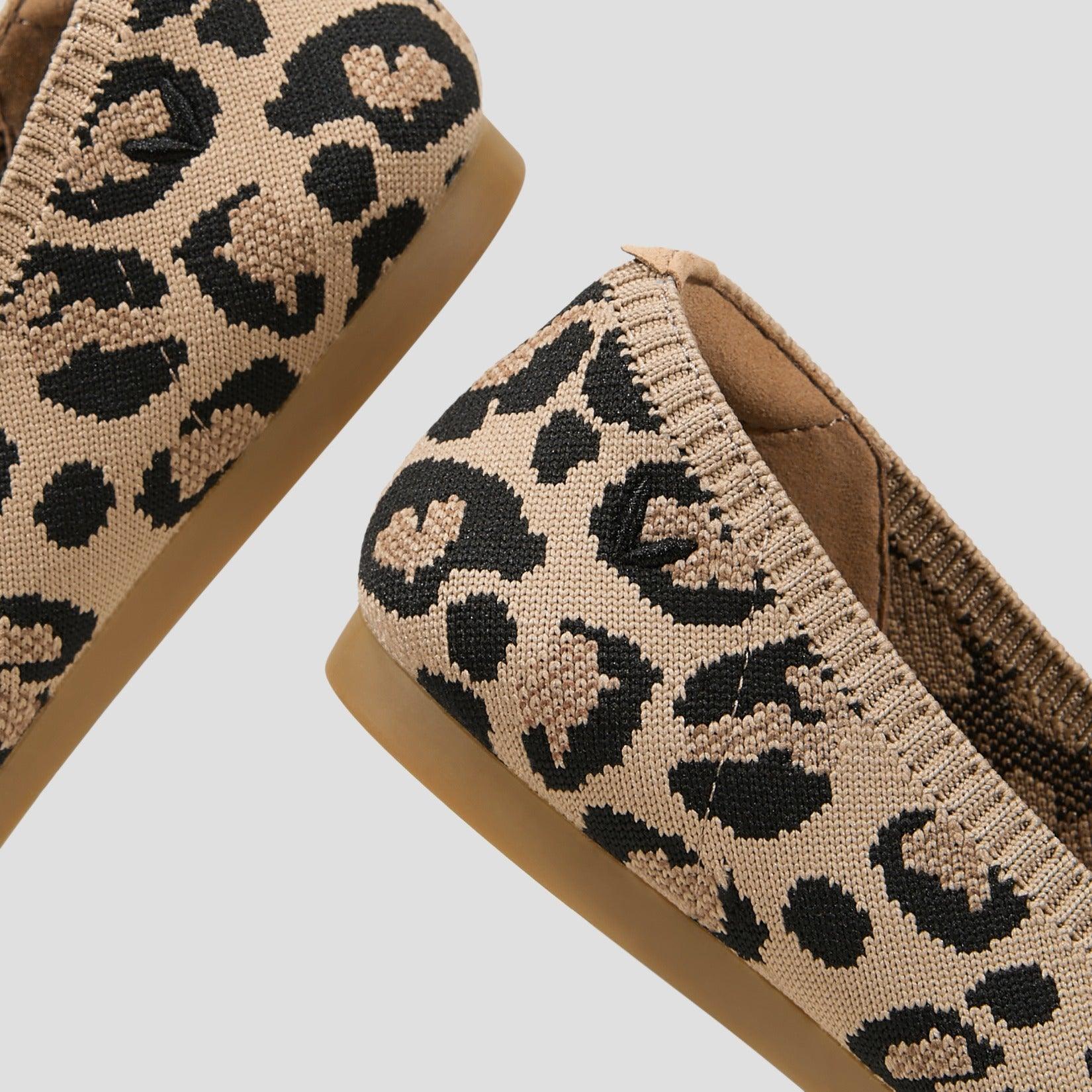 [Aria 5°] ポインテッドトゥ フラットシューズ