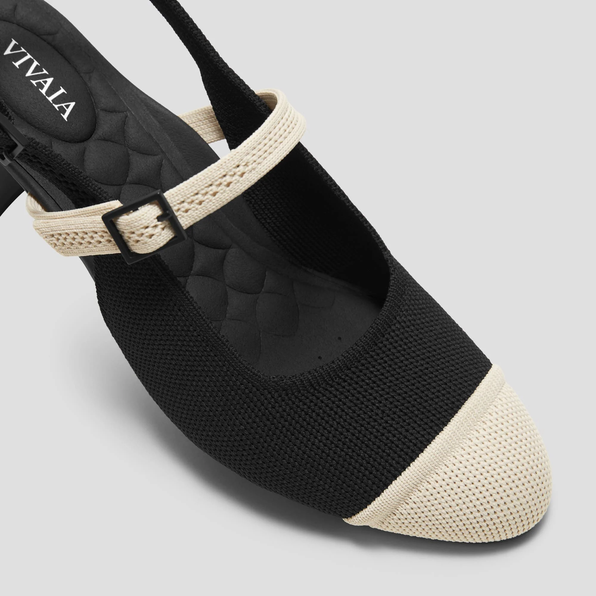 [Juliana] アーモンドトゥ スリングバック ブロックヒール サンダル