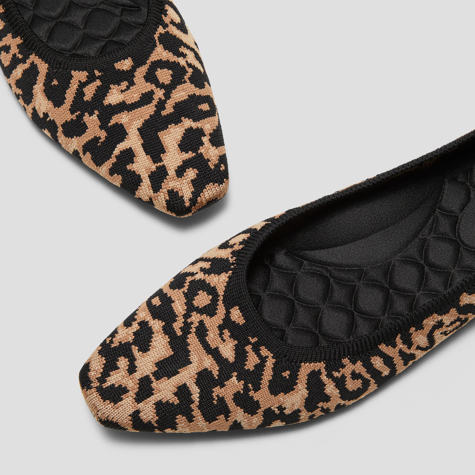 [Kathleen] ミニスクエアトゥ フラット