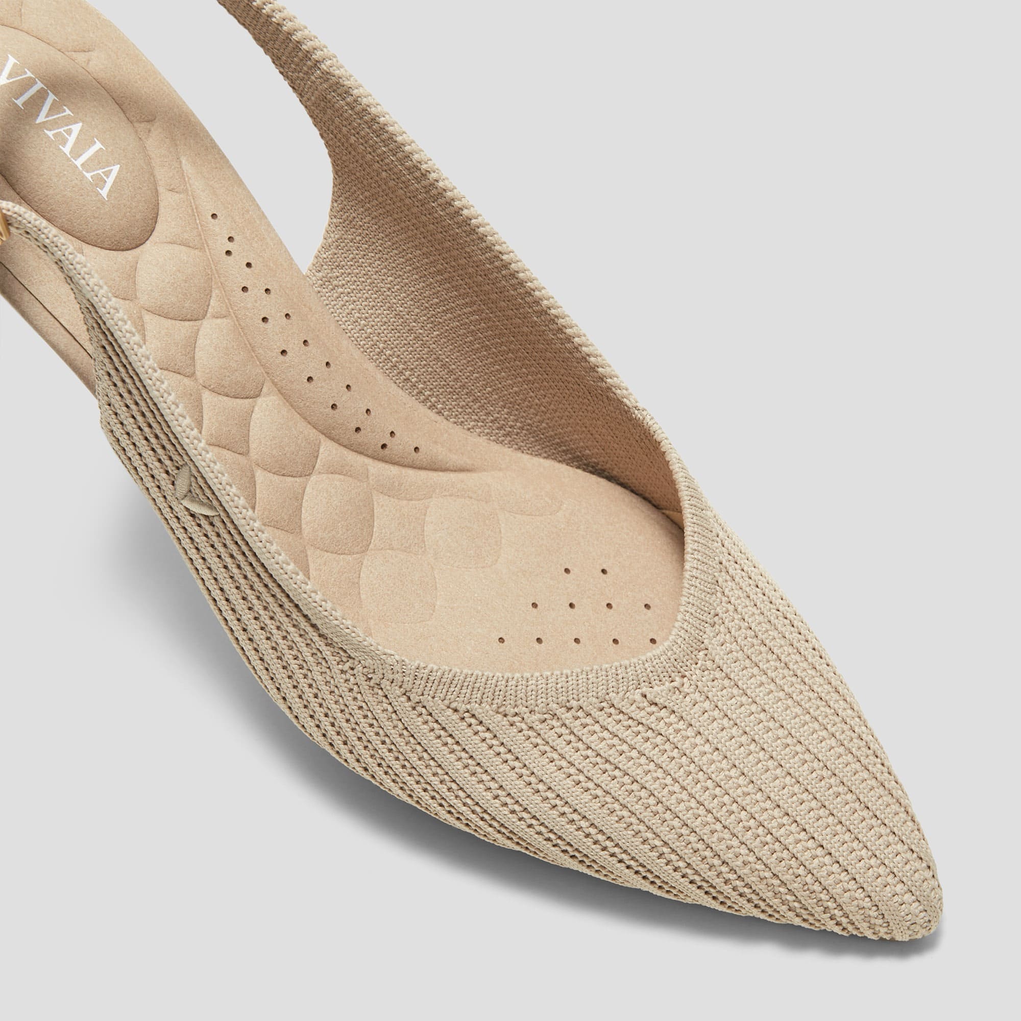 [Selena] ポインテッドトゥ スリングバック キトゥンヒール サンダル