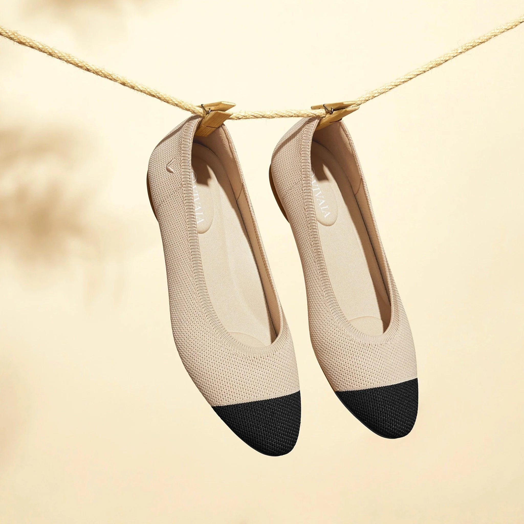 [Tamia 2.0] アーモンドトゥ フラットシューズ