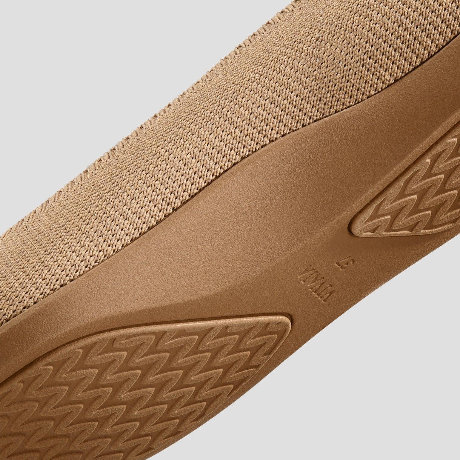 [Aria Walker] ポインテッドトゥ 超軽量 厚底 フラットシューズ