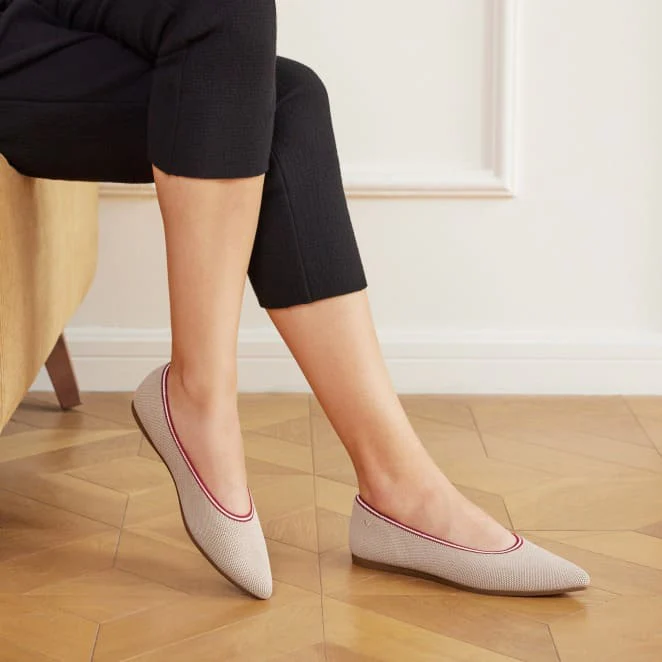 [Aria 5°] ポインテッドトゥ フラットシューズ