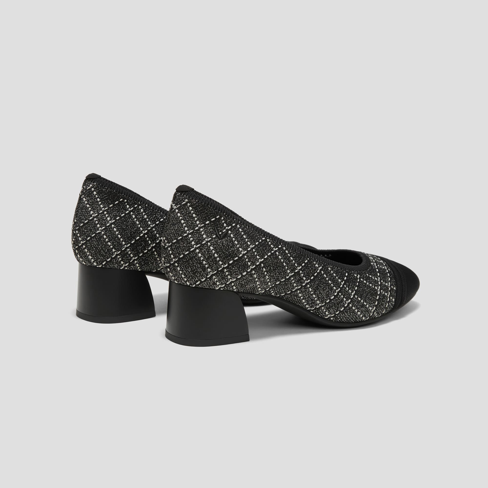 [Julie Arch Pro] ラウンドトゥ チャンキーヒール パンプス