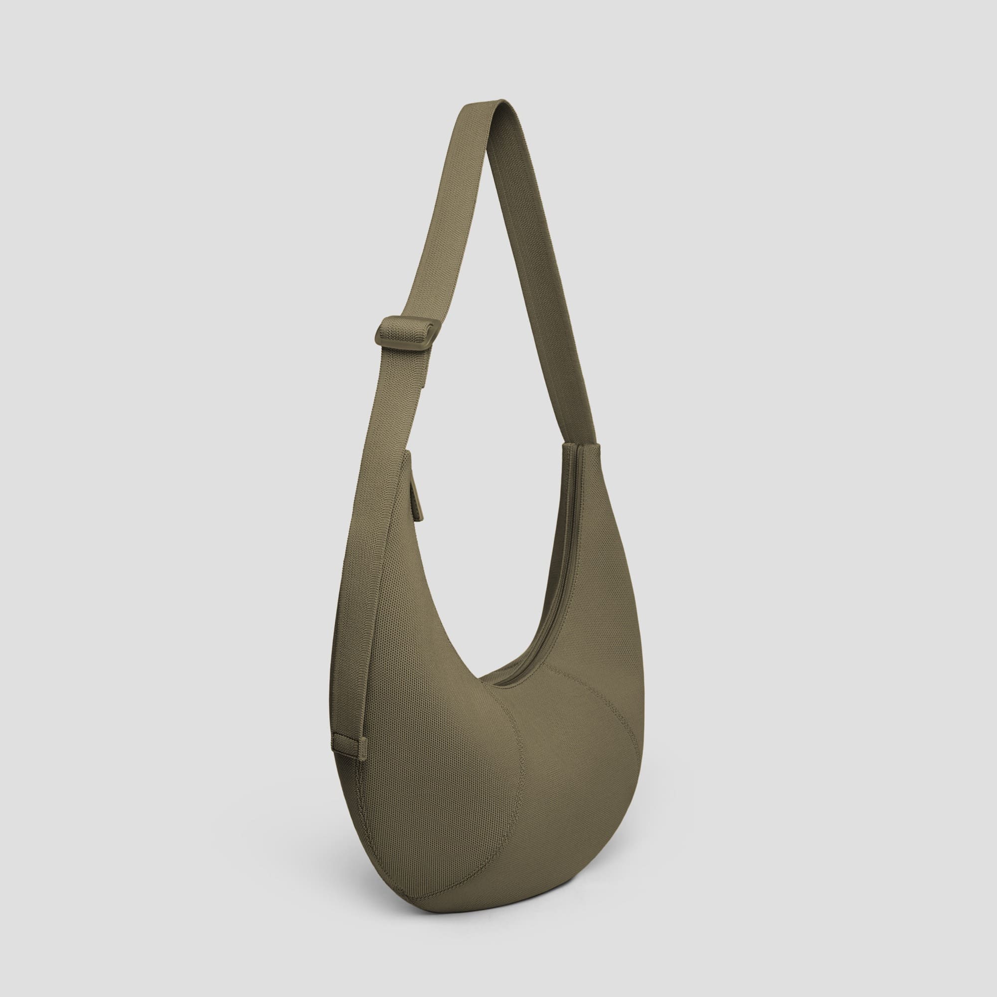 [Kiana] 6L容量 ムーンバッグ