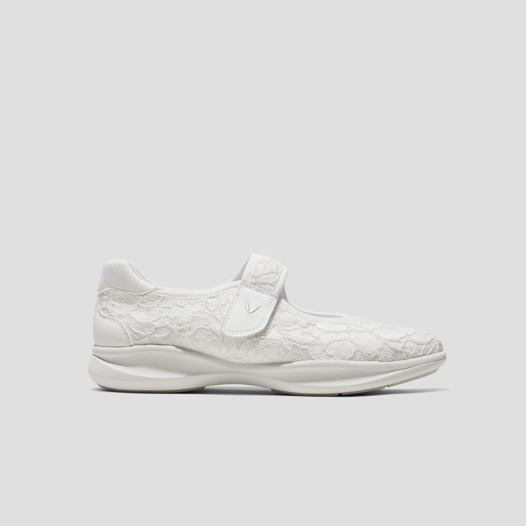 [Ivee] ラウンドトゥ 再生ナイロン メリージェーン スニーカー フラット 