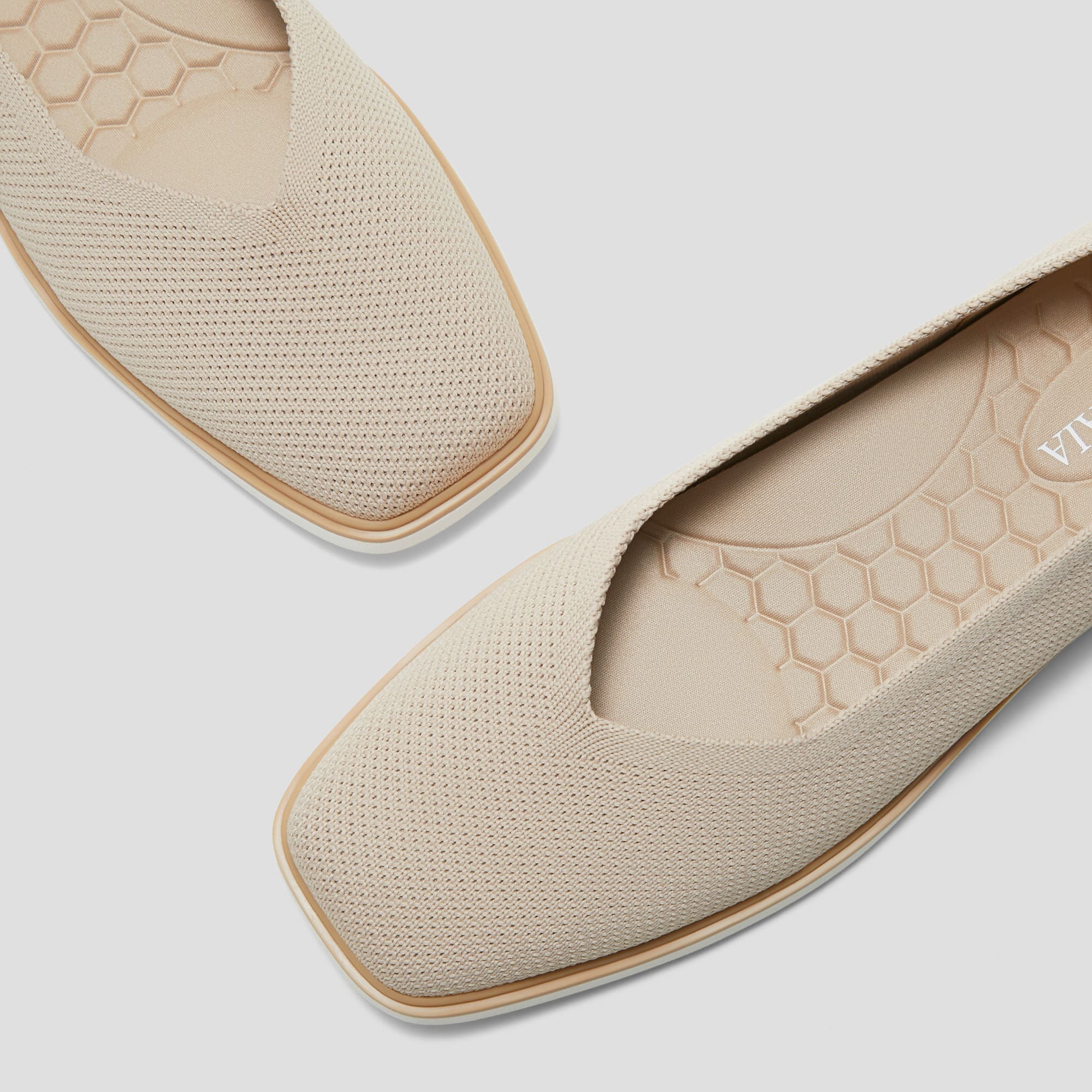 [All-Day Standing Mabel]スクエアトゥ フラット