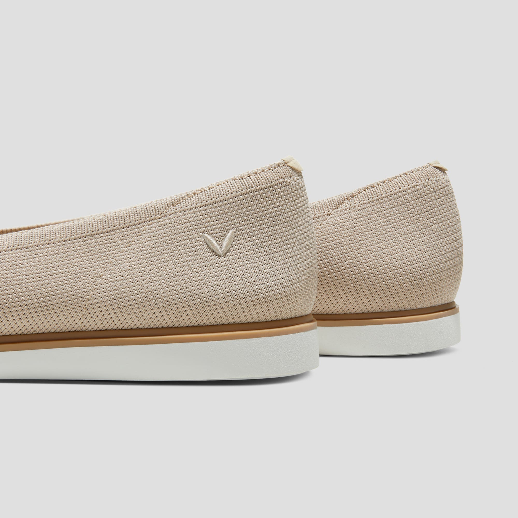 [All-Day Standing Veronica] ポインテッドトゥ フラット