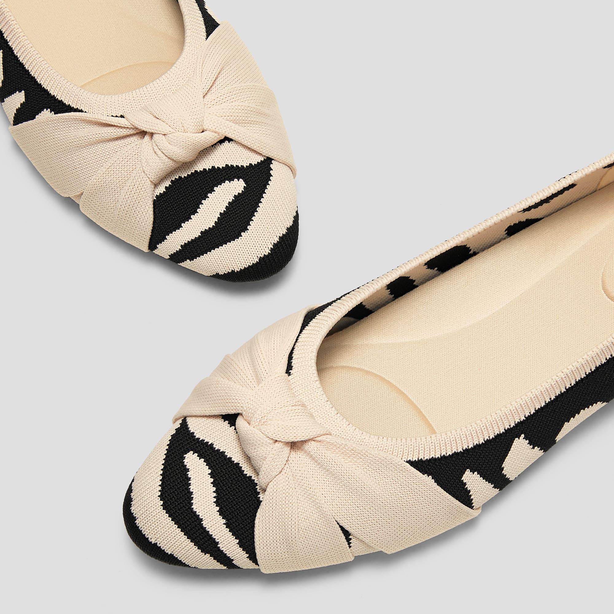 [Bibi] アーモンドトゥ 結びデザイン フラットシューズ