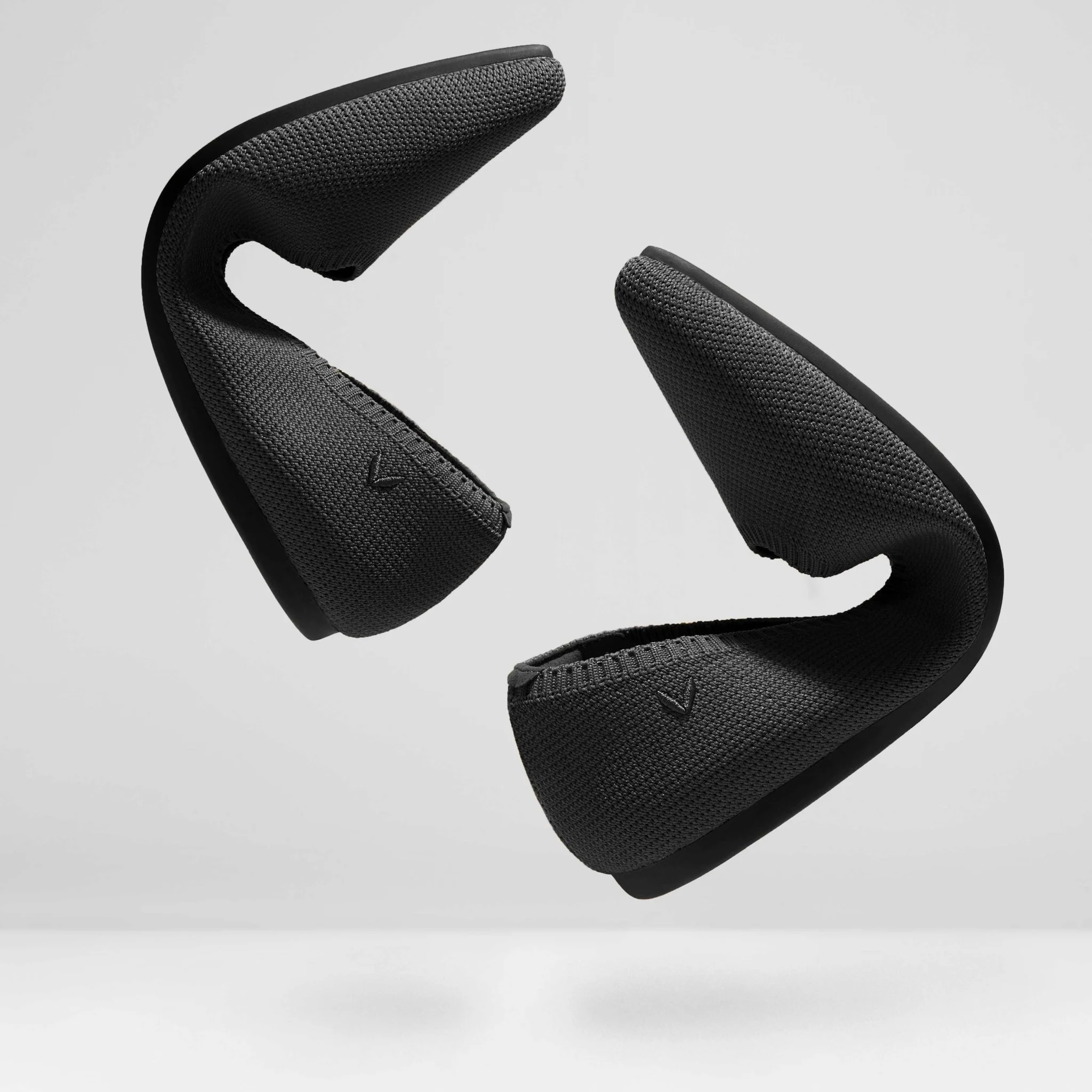 [Aria 5°] ポインテッドトゥ フラットシューズ