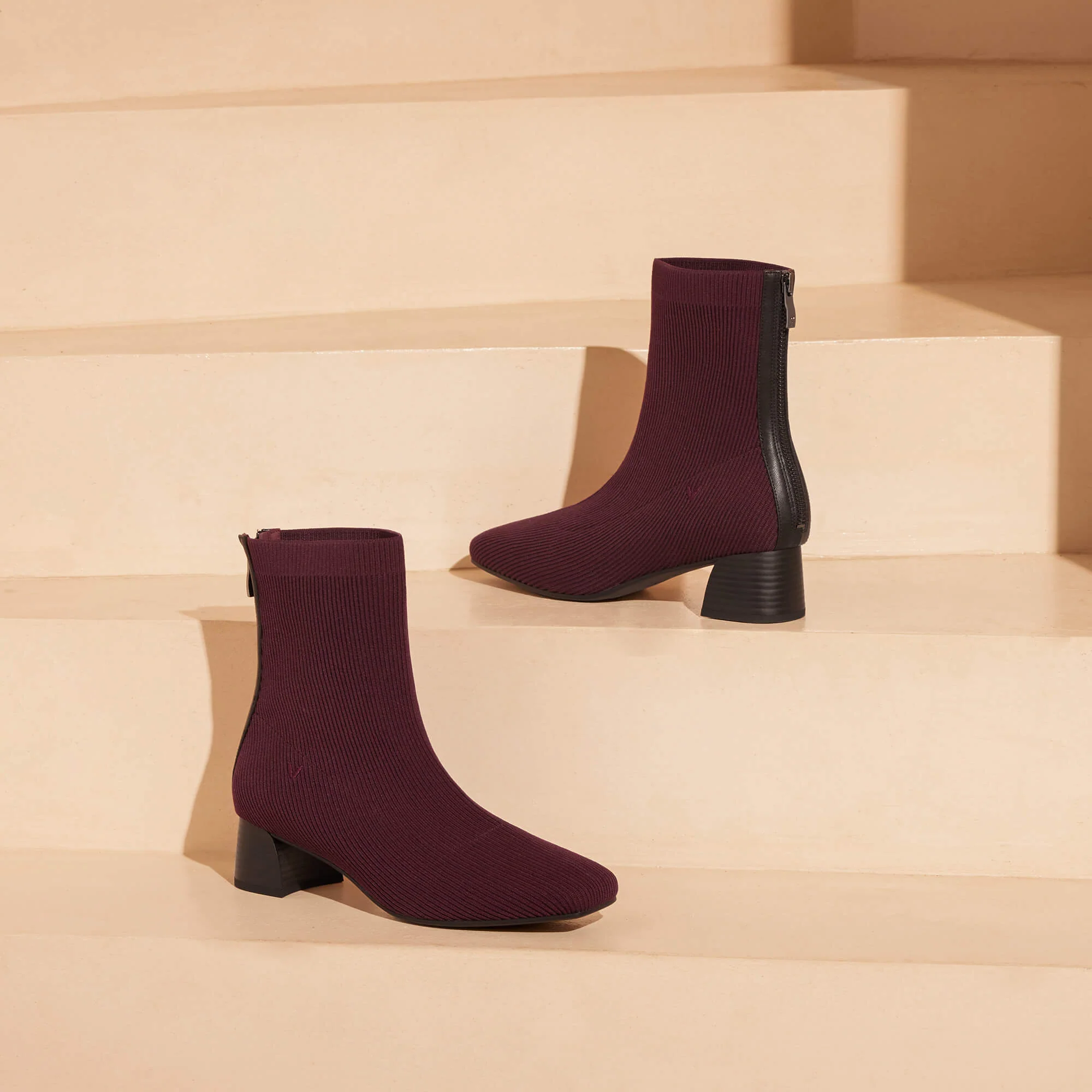 [Marcella] スクエアトゥ 撥水加工 バックファスナー付き ショートブーツ