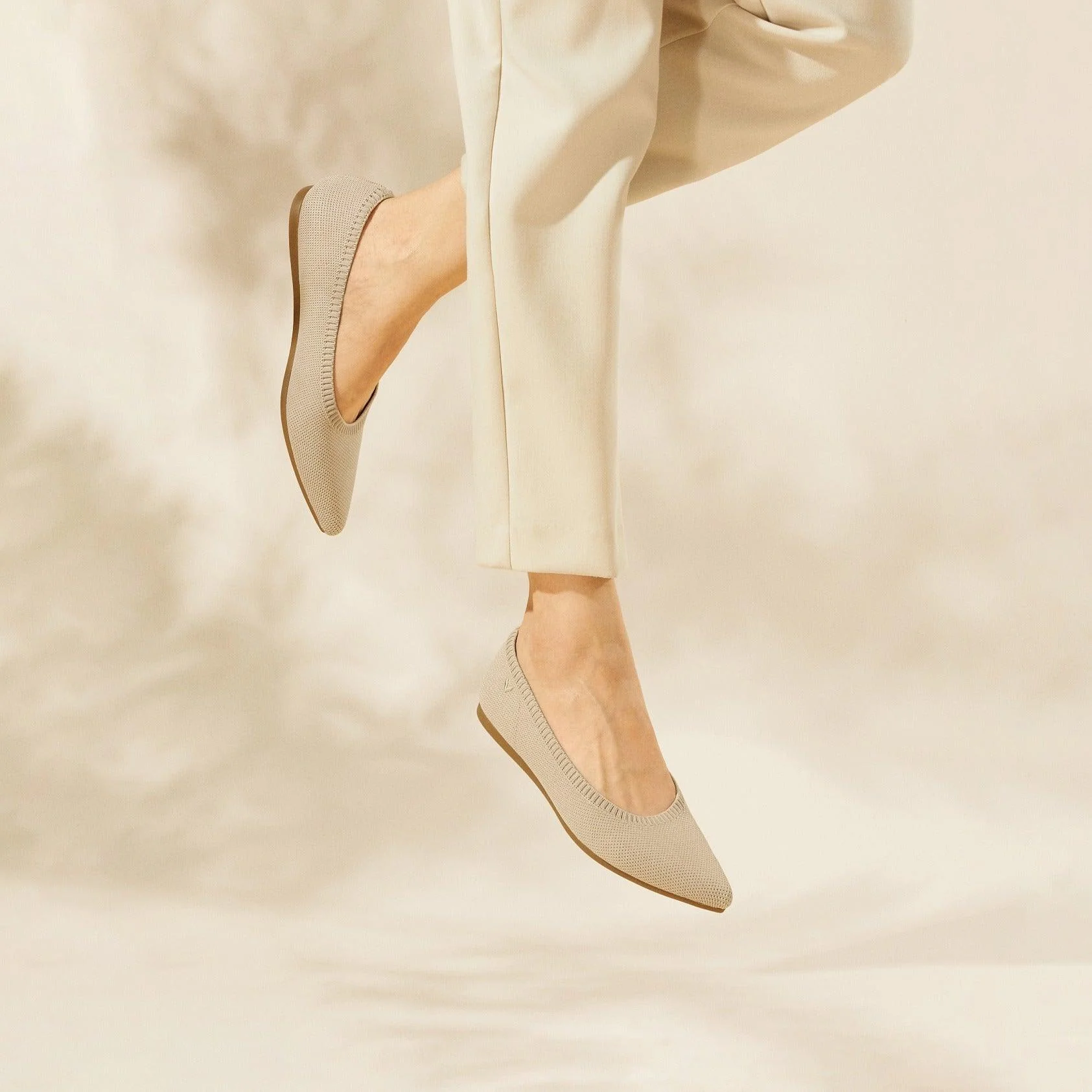 [Aria 5°] ポインテッドトゥ フラットシューズ