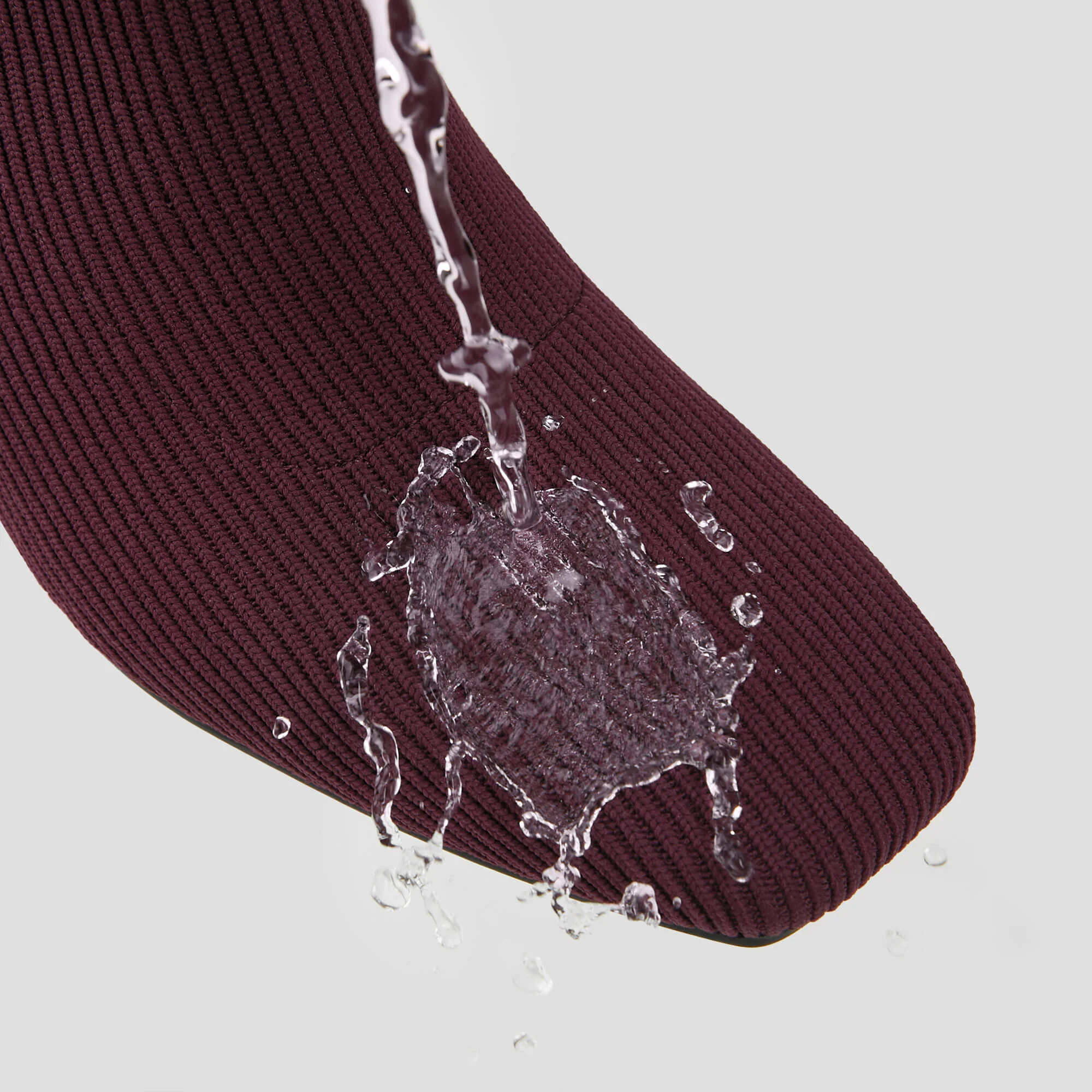 [Marcella] スクエアトゥ 撥水加工 バックファスナー付き ショートブーツ