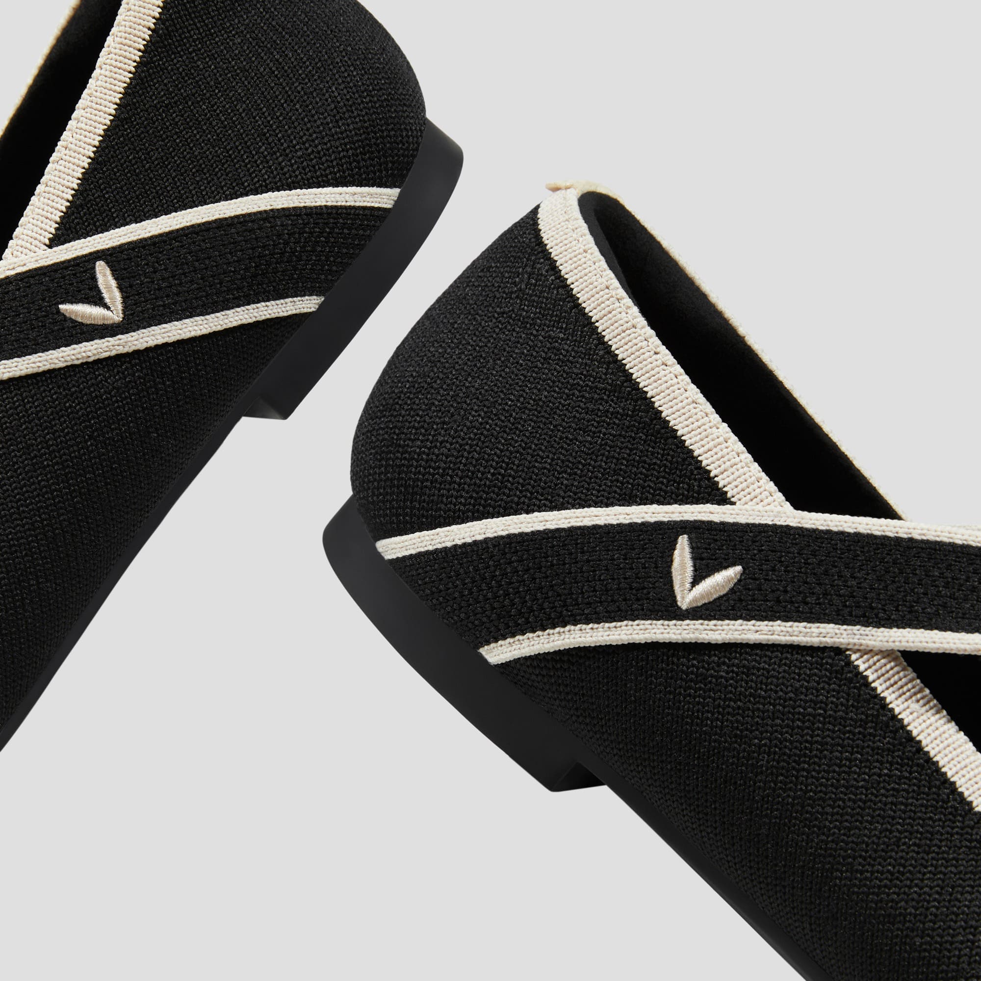 [Nia] アーモンドトゥ メリージェーン フラット