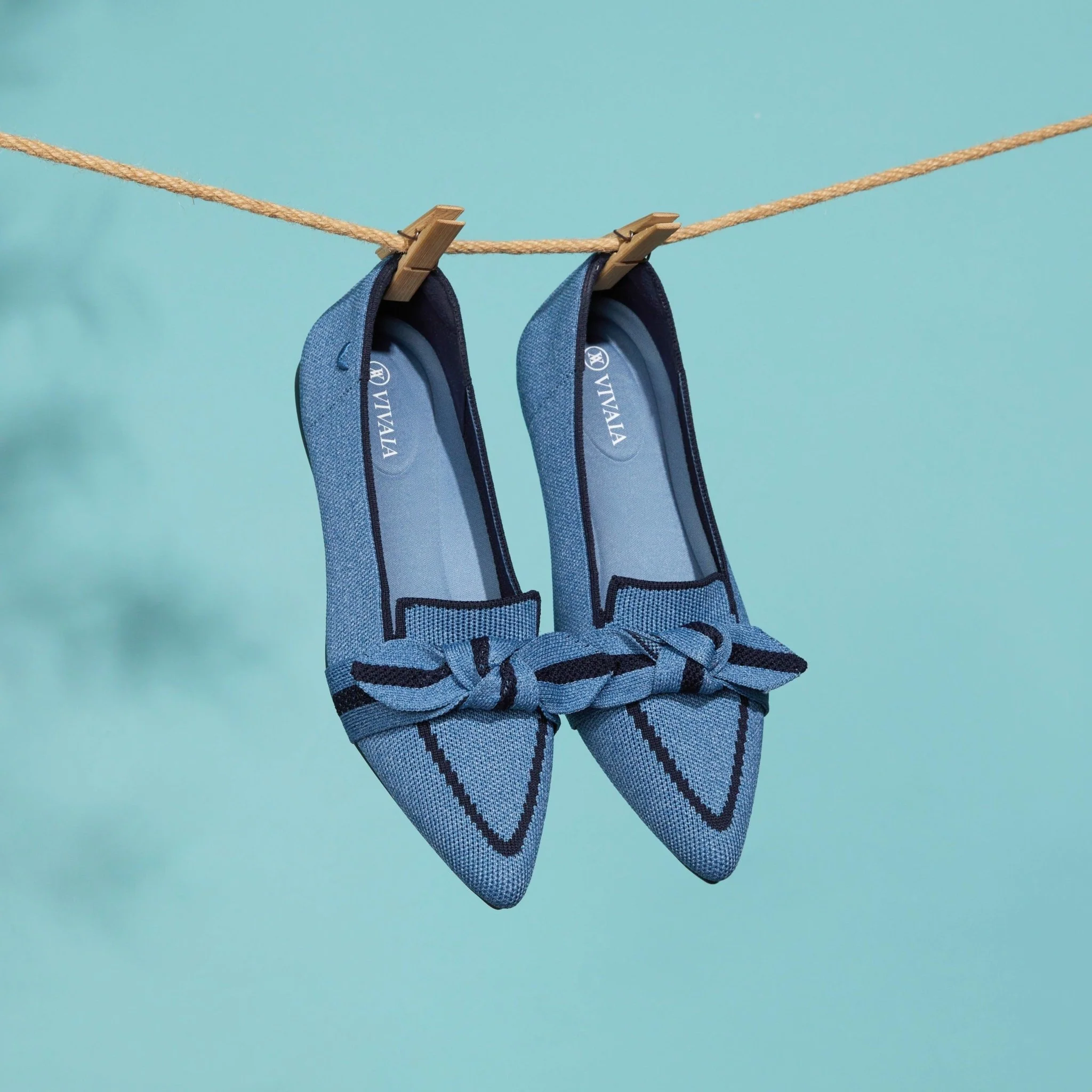 [Michelle] ポインテッドトゥ リボン付き ローファー