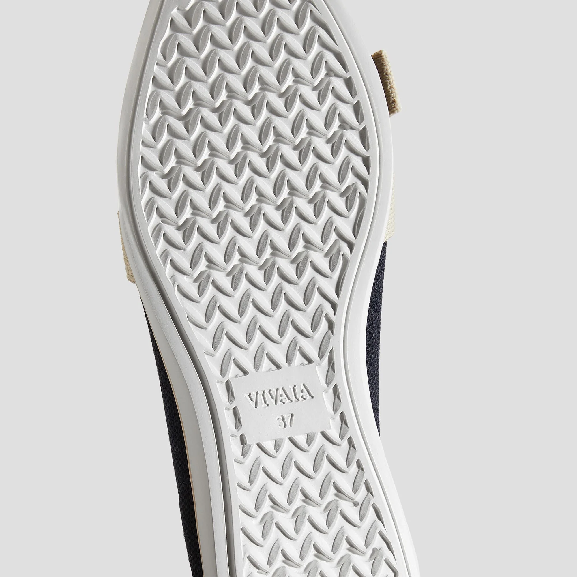 [Valentina] 撥水加工 ポインテッドトゥ リボン付き ローファー