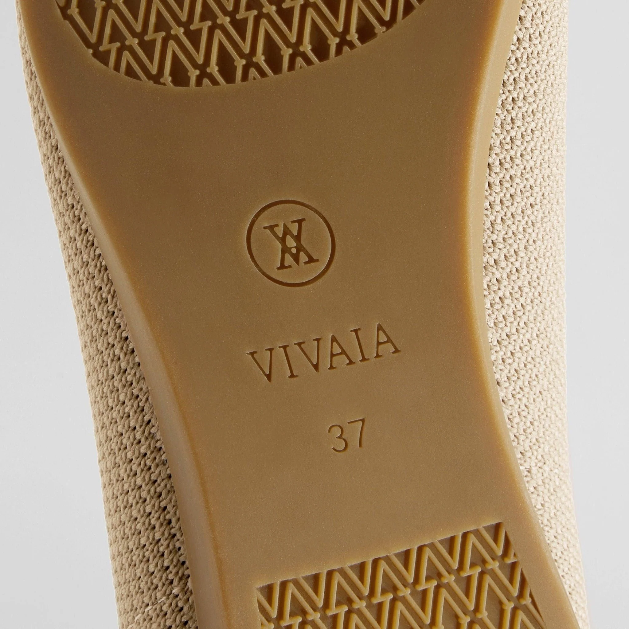 [Aria 5°] ポインテッドトゥ フラットシューズ