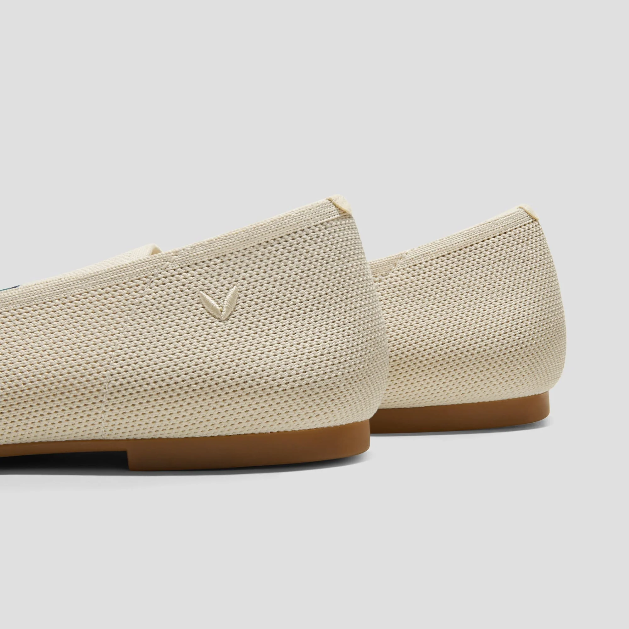 [Audrey] ラウンドトゥ アニマル刺繍 ローファー