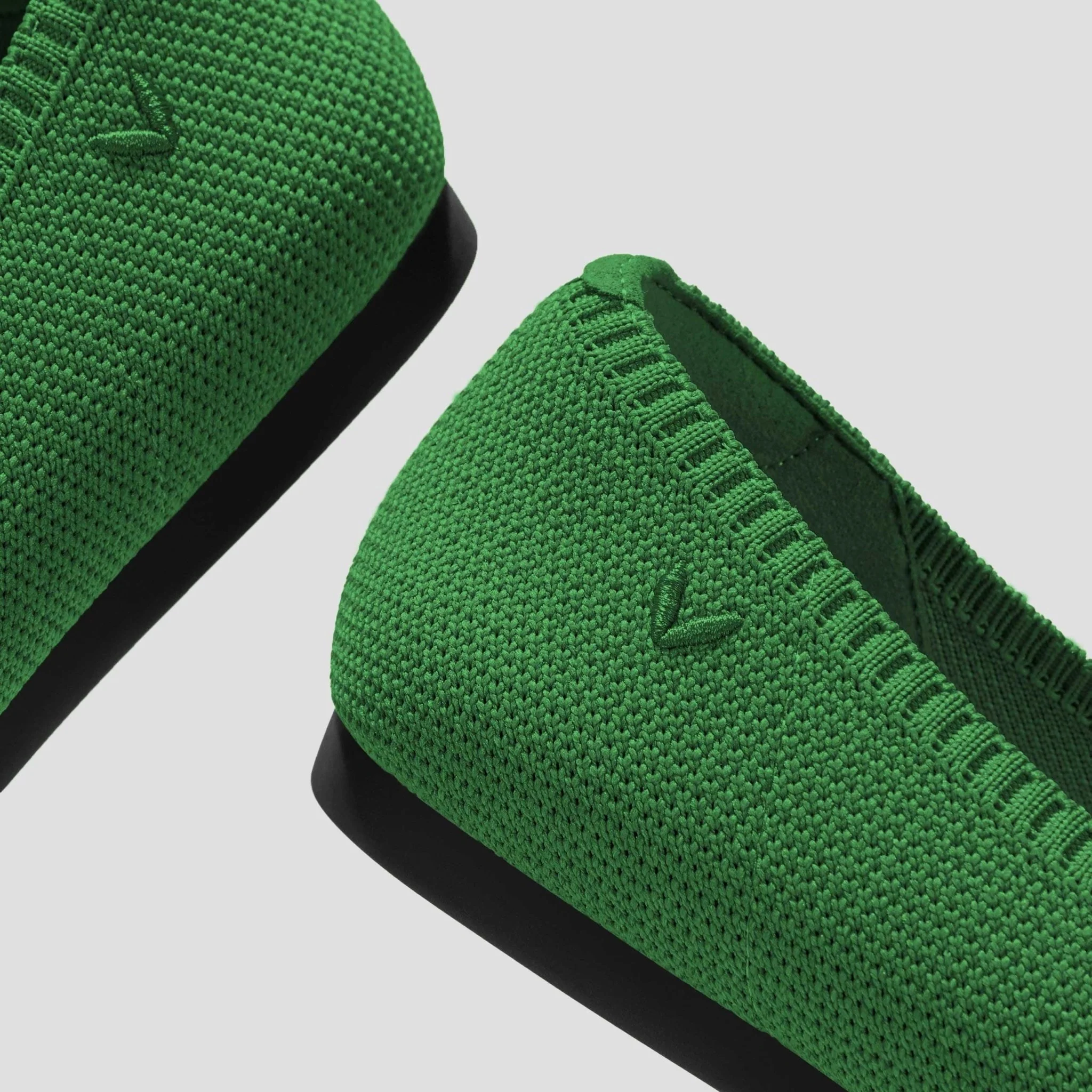 [Aria 5°] ポインテッドトゥ フラットシューズ