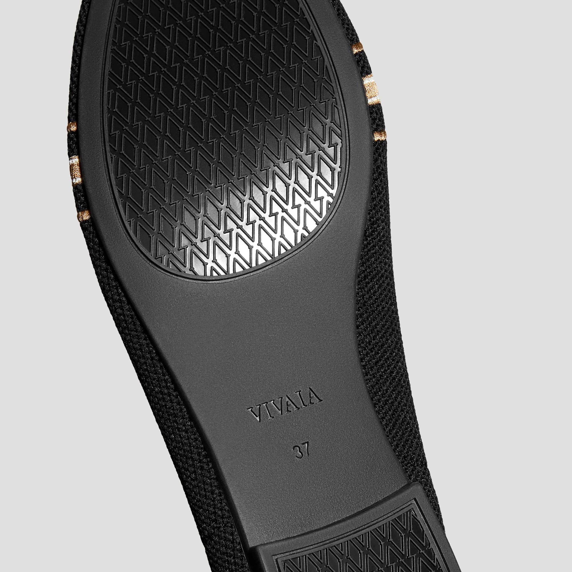 [Audrey] ラウンドトゥ 刺繍 ローファー