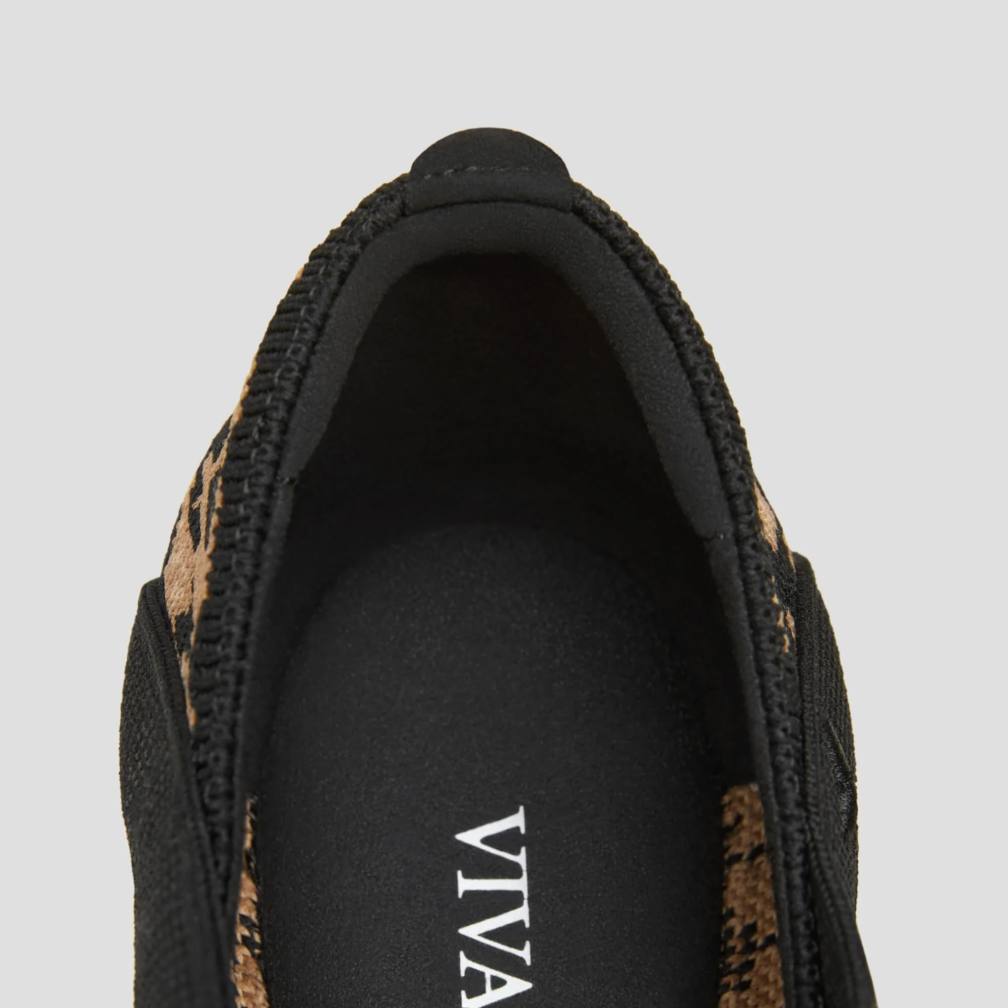 [Nia] アーモンドトゥ メリージェーン フラット