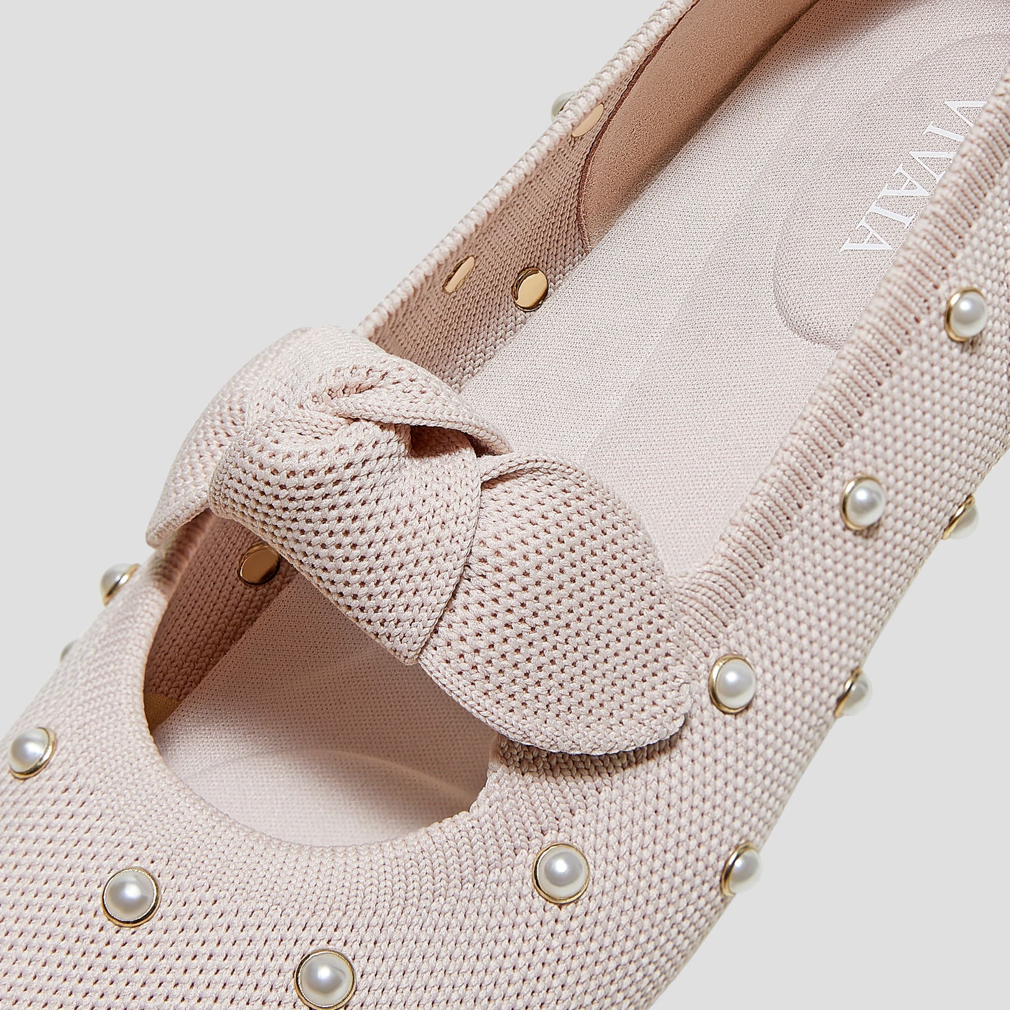 [Addriane] ポインテッドトゥ リボン付き フラットシューズ