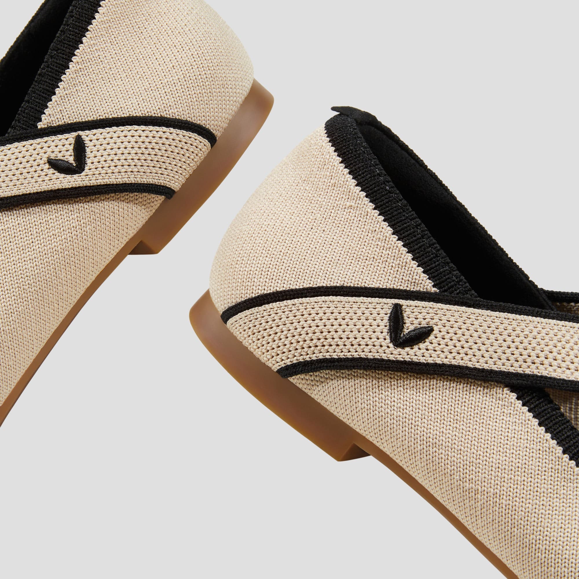 [Nia] アーモンドトゥ メリージェーン フラット