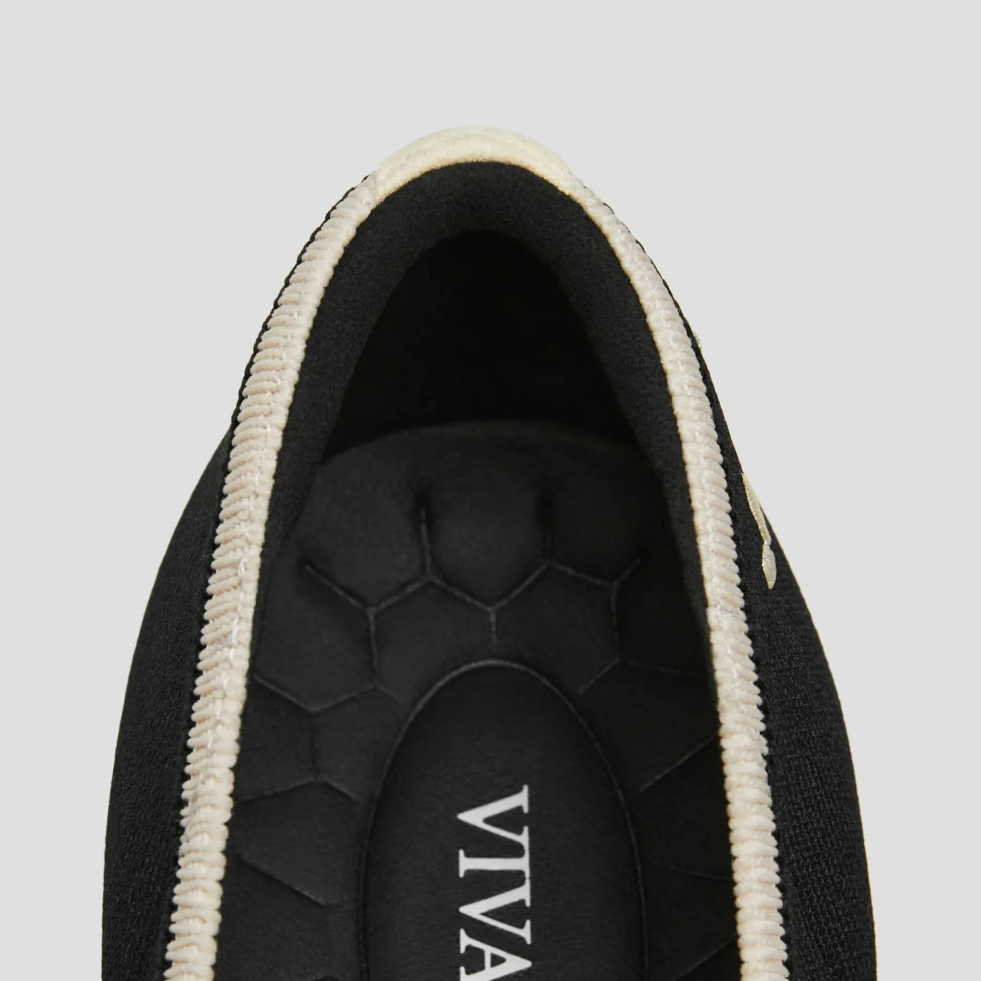 [Julie Arch Pro] ラウンドトゥ チャンキーヒール パンプス