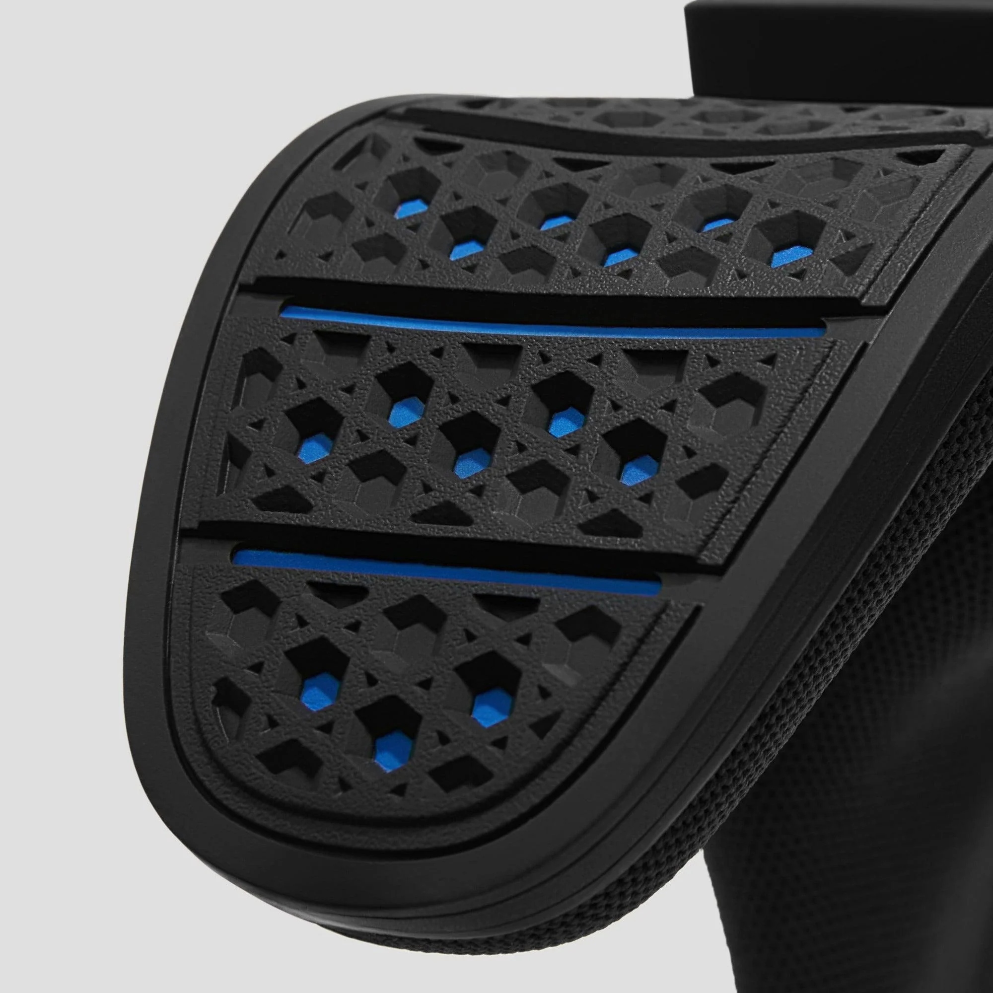 [Celina] スクエアトゥ 撥水加工 アンクル チェルシーブーツ