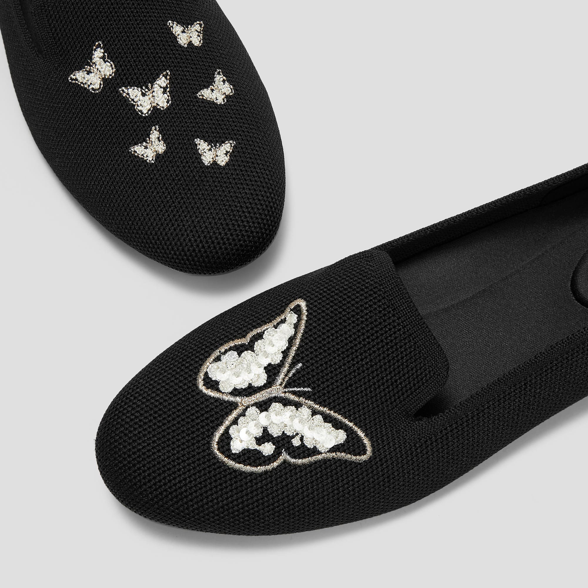 [Audrey] ラウンドトゥ アニマル刺繍 ローファー