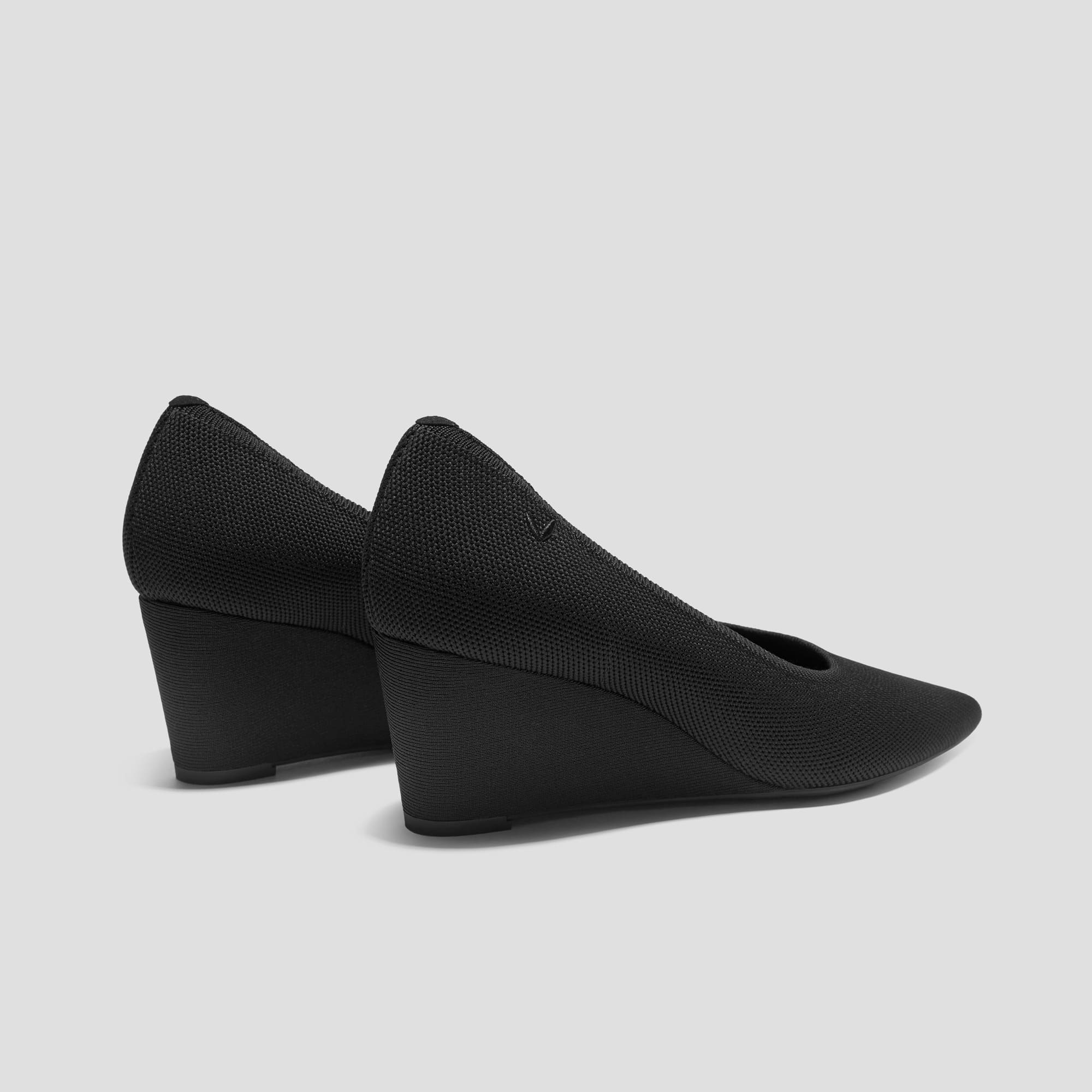 [Deborah] ポインテッドトゥ ストレスフリー ウェッジヒール